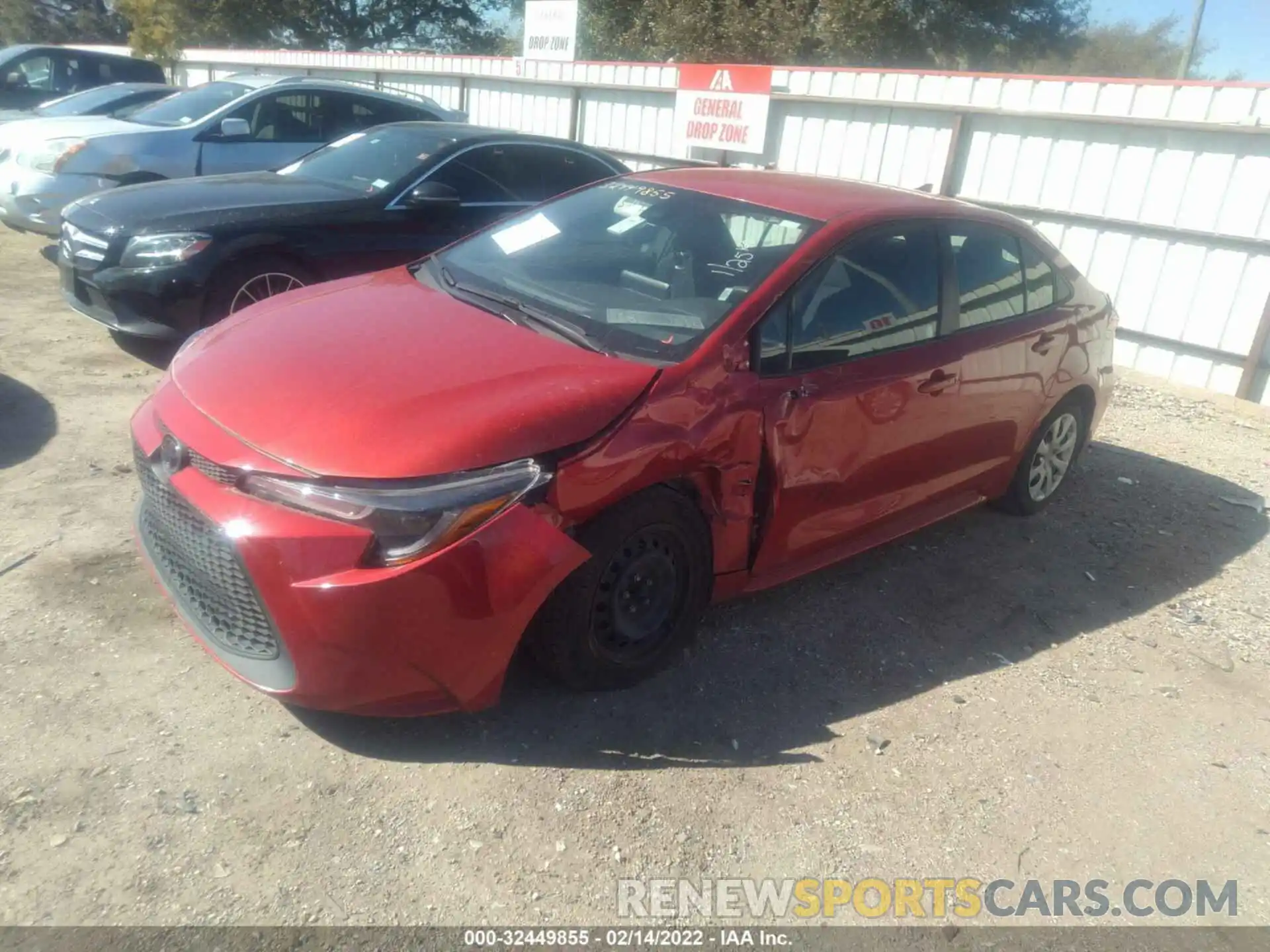 2 Photograph of a damaged car 5YFEPRAE5LP116384 TOYOTA COROLLA 2020