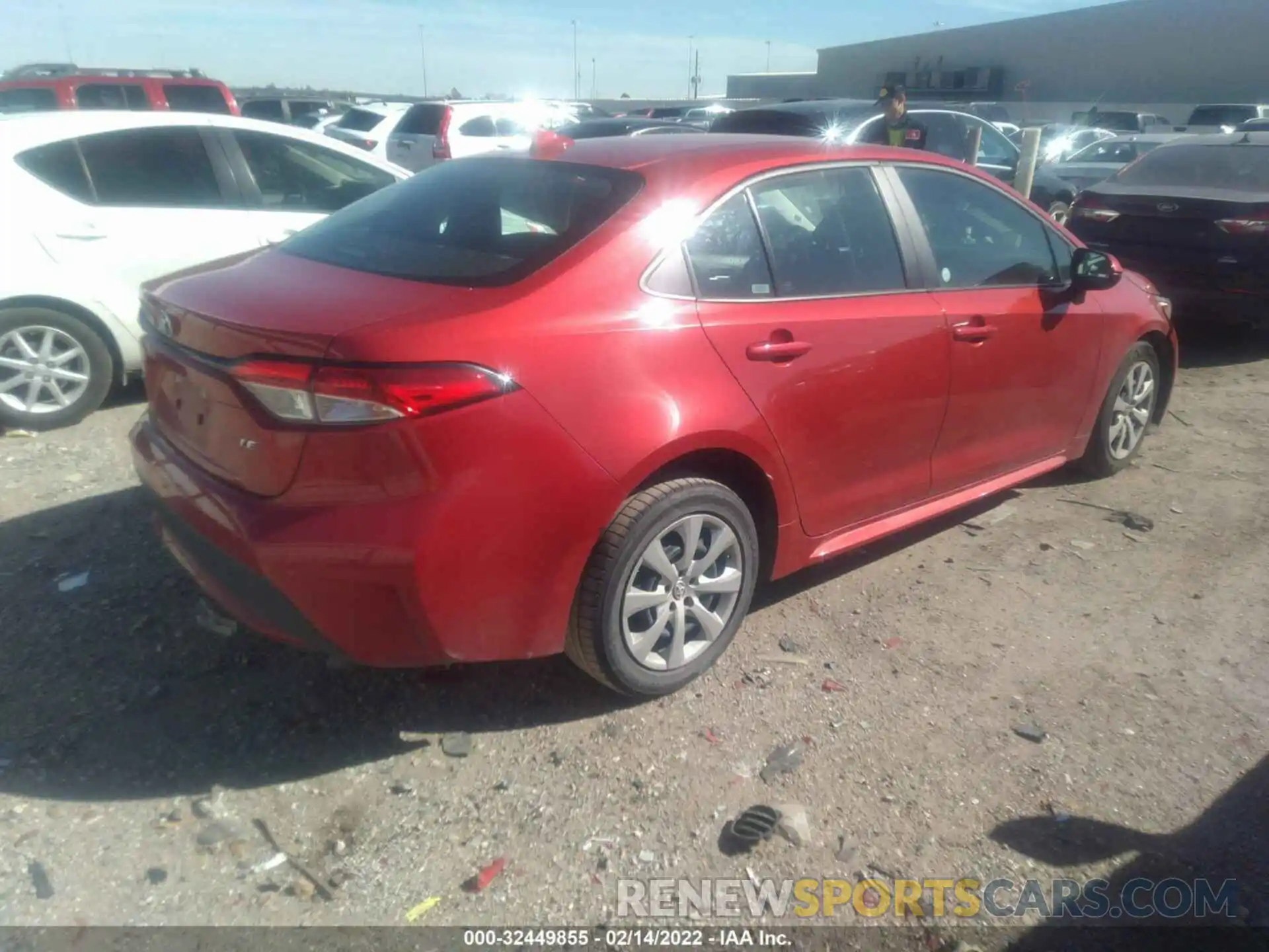 4 Photograph of a damaged car 5YFEPRAE5LP116384 TOYOTA COROLLA 2020