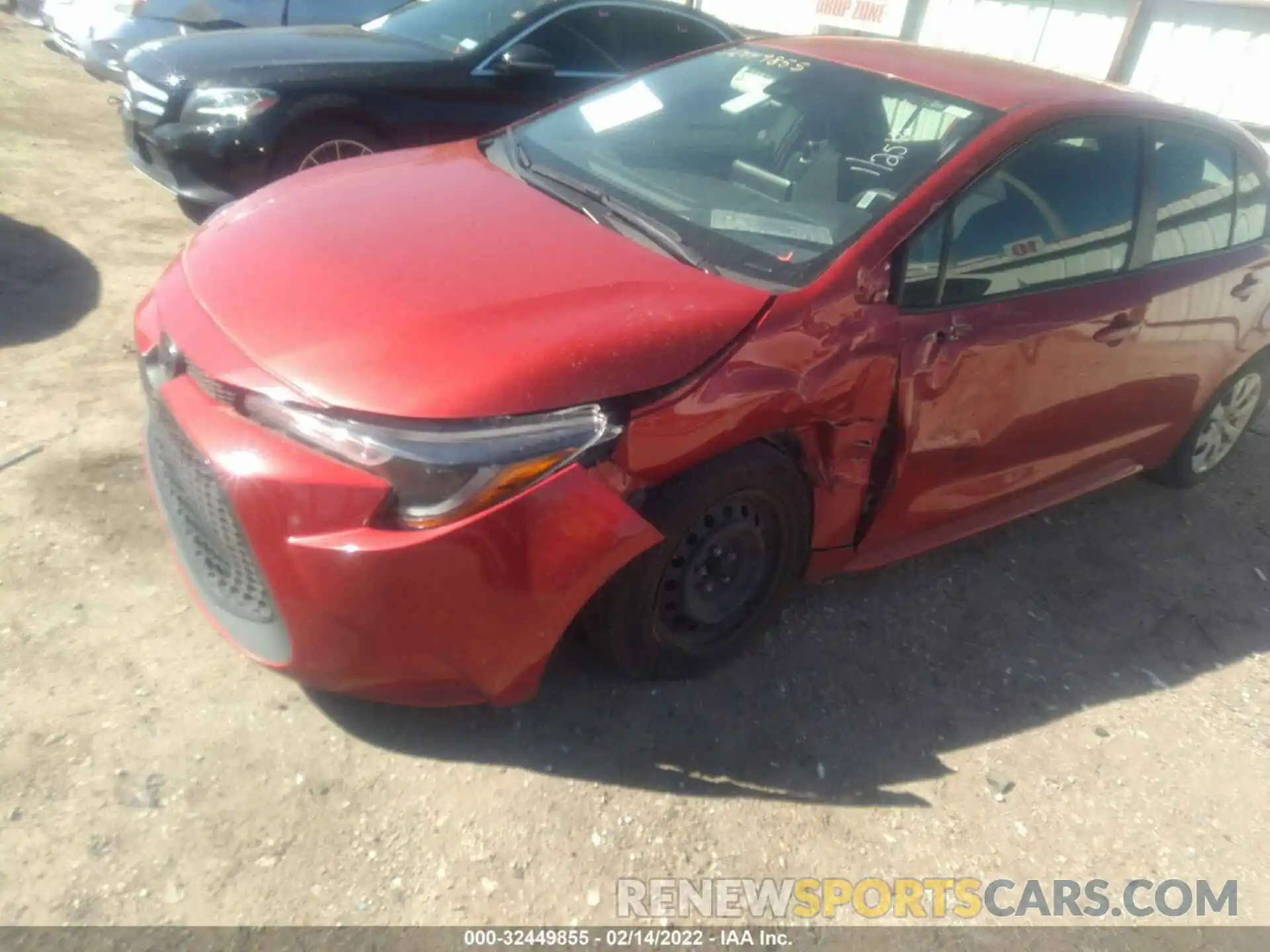 6 Photograph of a damaged car 5YFEPRAE5LP116384 TOYOTA COROLLA 2020