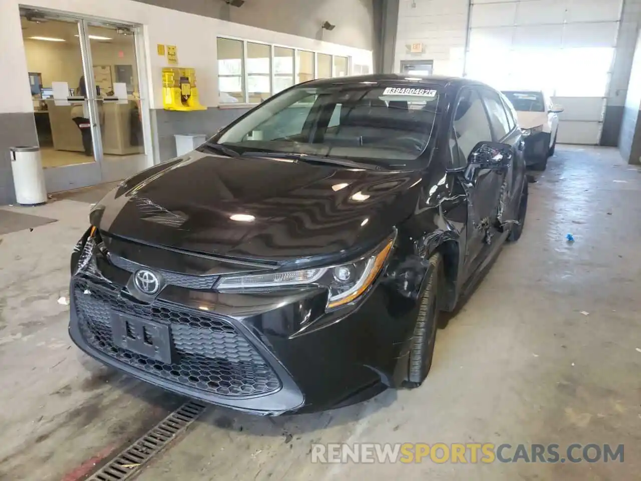 2 Photograph of a damaged car 5YFEPRAE5LP116658 TOYOTA COROLLA 2020