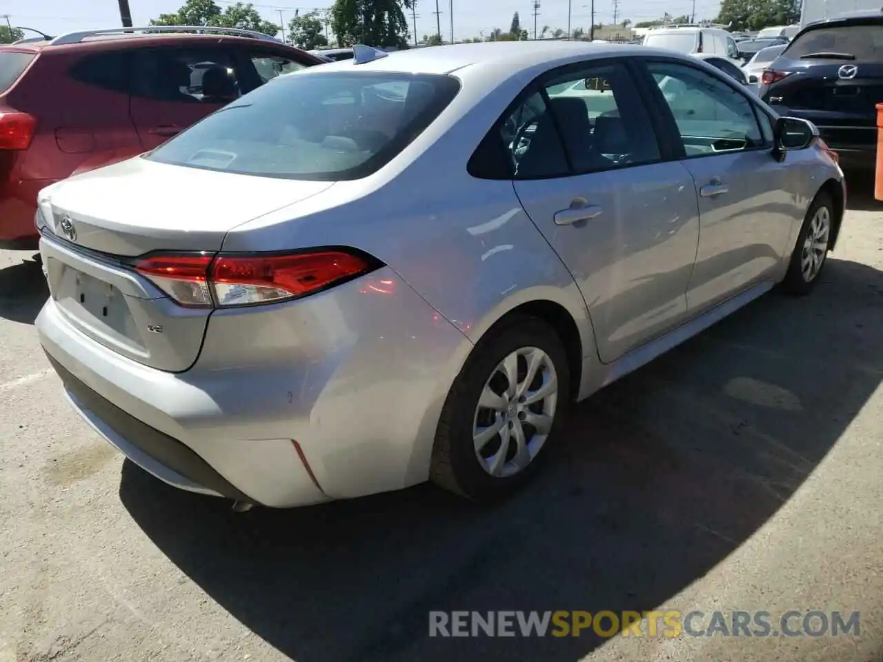 4 Photograph of a damaged car 5YFEPRAE5LP116675 TOYOTA COROLLA 2020