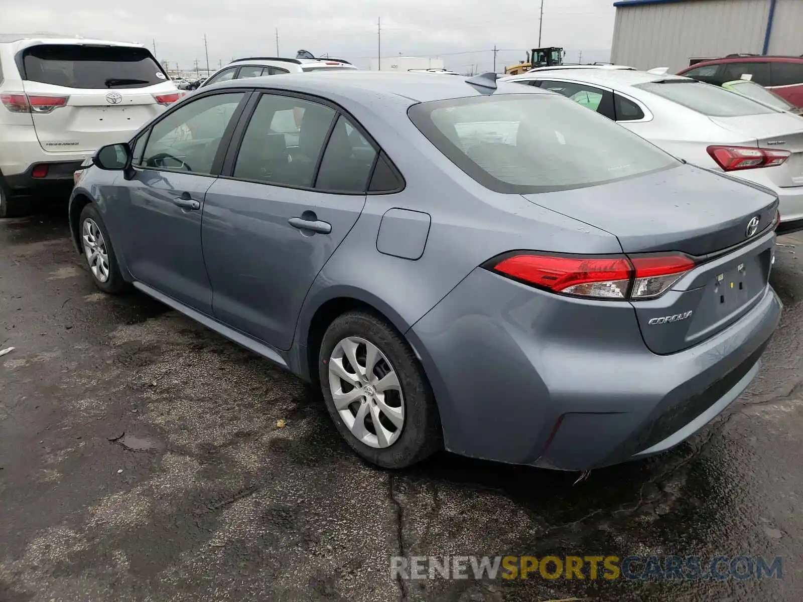 3 Photograph of a damaged car 5YFEPRAE5LP117633 TOYOTA COROLLA 2020