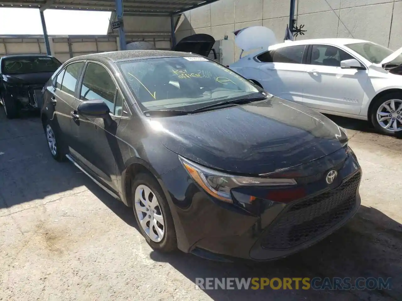 1 Photograph of a damaged car 5YFEPRAE5LP117972 TOYOTA COROLLA 2020