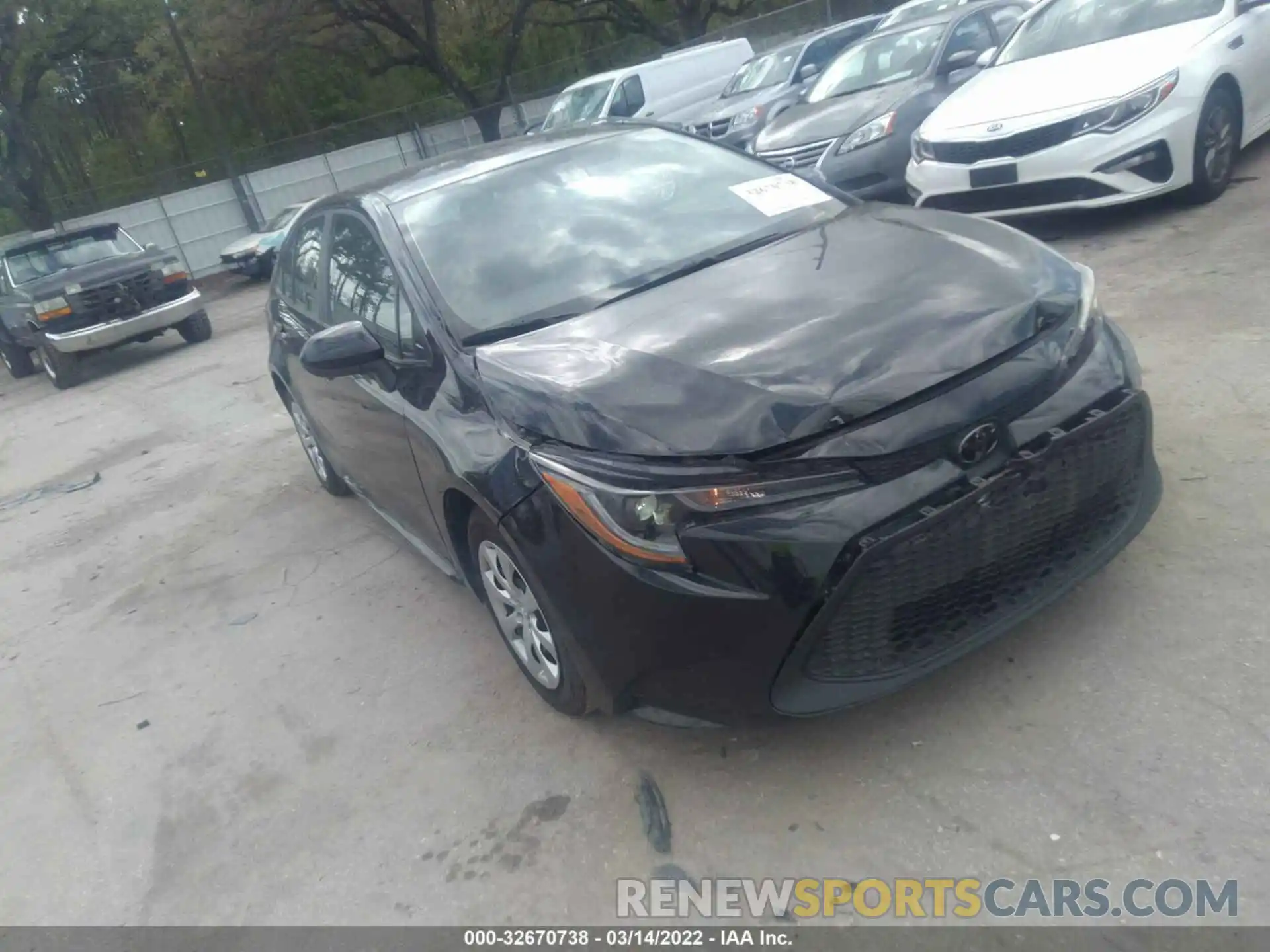 1 Photograph of a damaged car 5YFEPRAE5LP118846 TOYOTA COROLLA 2020