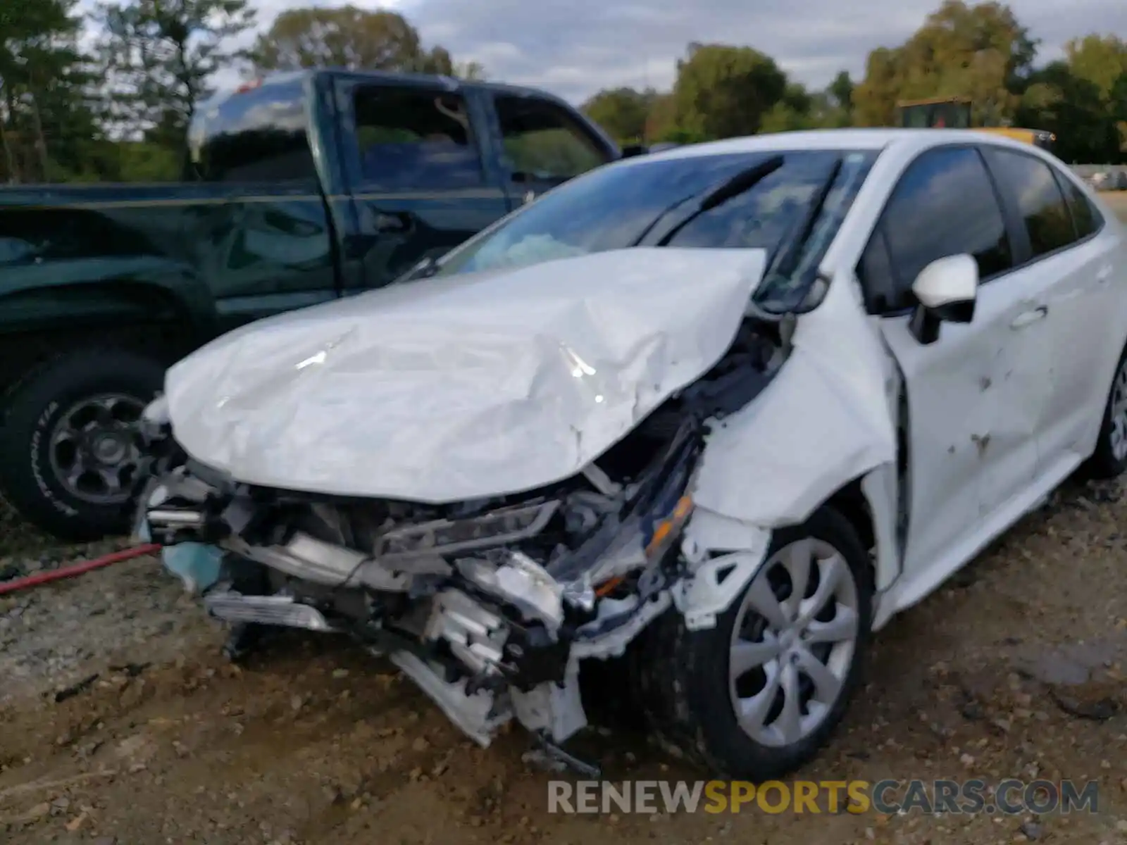 9 Photograph of a damaged car 5YFEPRAE5LP119317 TOYOTA COROLLA 2020