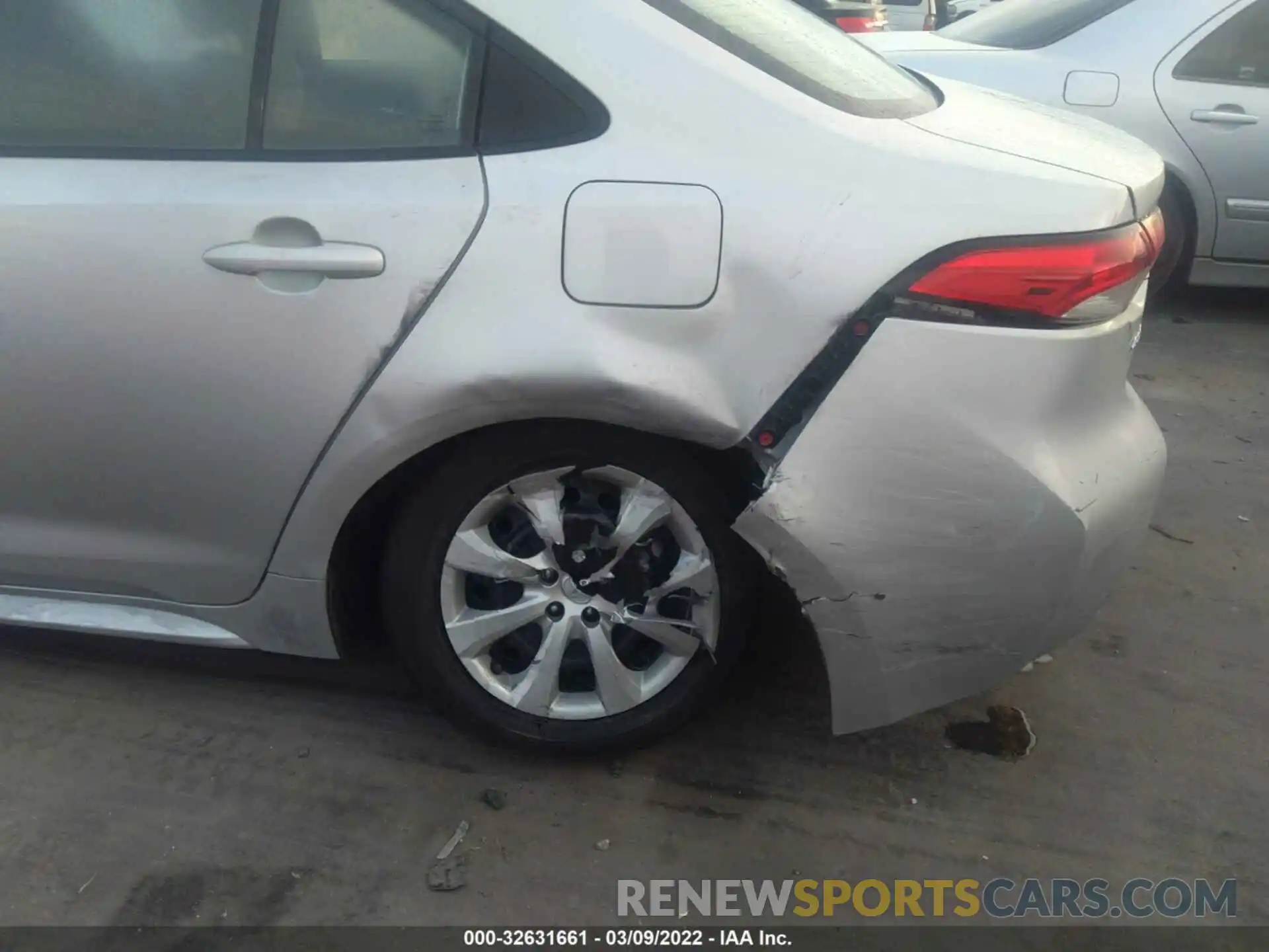 6 Photograph of a damaged car 5YFEPRAE5LP121469 TOYOTA COROLLA 2020