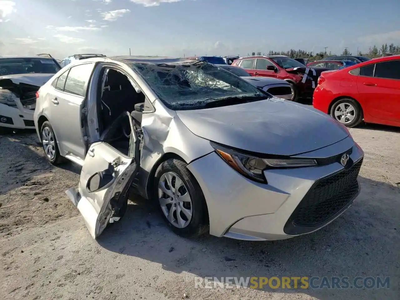 1 Photograph of a damaged car 5YFEPRAE5LP122606 TOYOTA COROLLA 2020