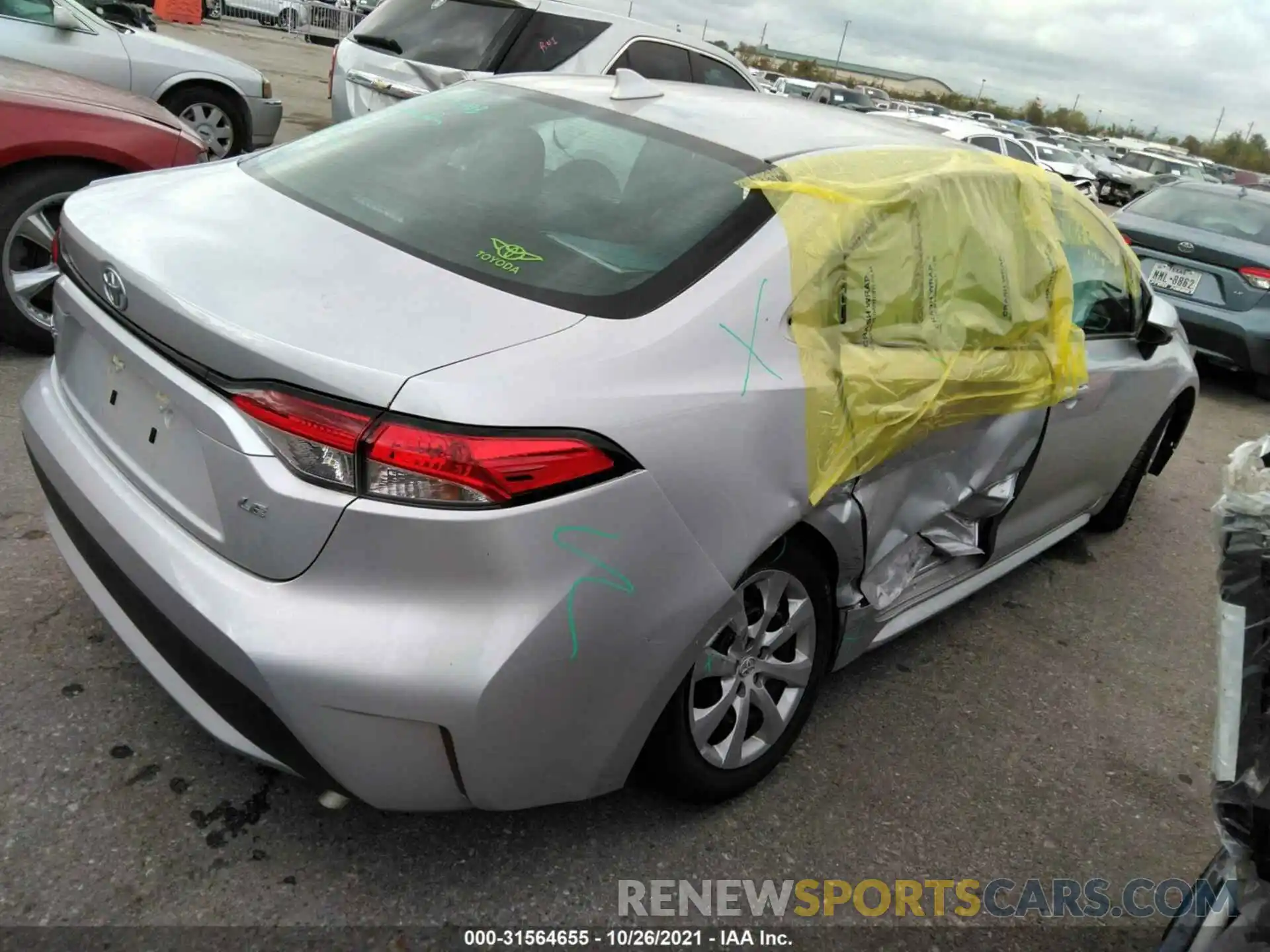 4 Photograph of a damaged car 5YFEPRAE5LP122962 TOYOTA COROLLA 2020