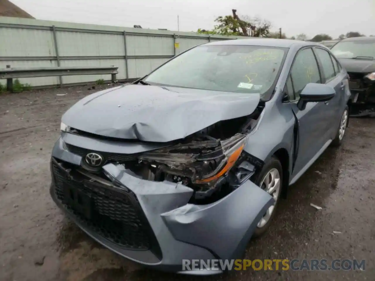 2 Photograph of a damaged car 5YFEPRAE5LP123528 TOYOTA COROLLA 2020