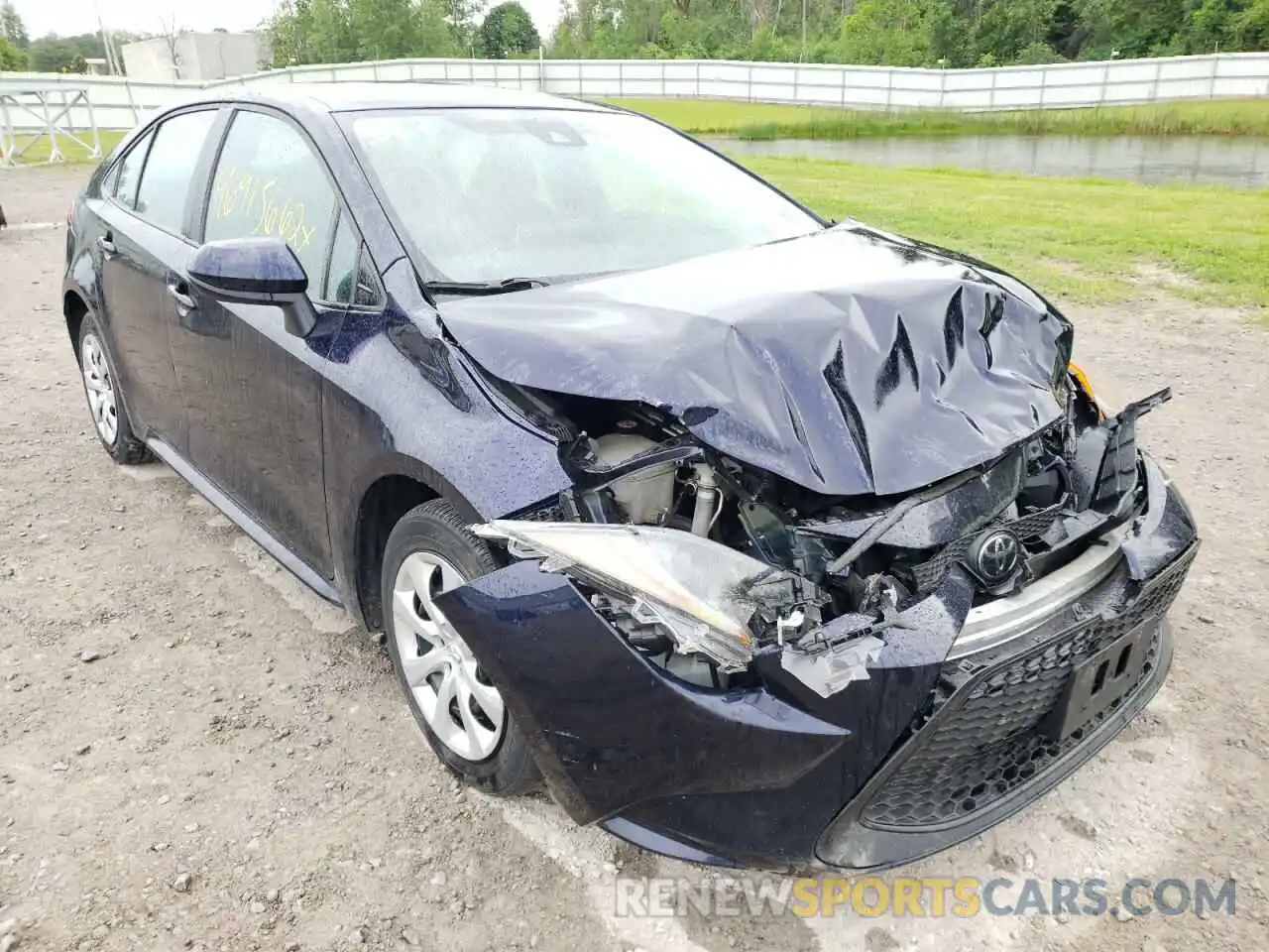 1 Photograph of a damaged car 5YFEPRAE5LP124193 TOYOTA COROLLA 2020