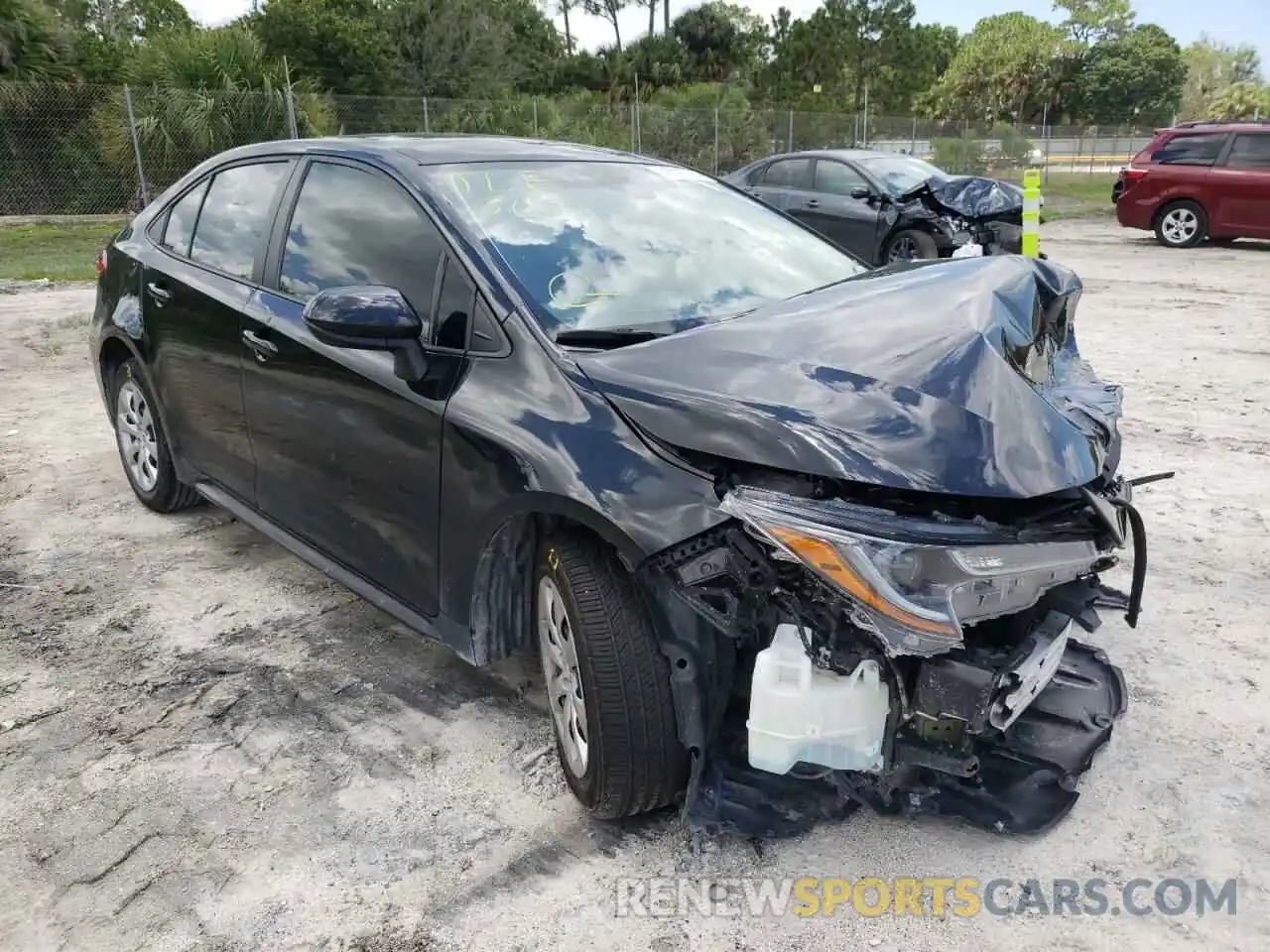 1 Photograph of a damaged car 5YFEPRAE5LP125750 TOYOTA COROLLA 2020