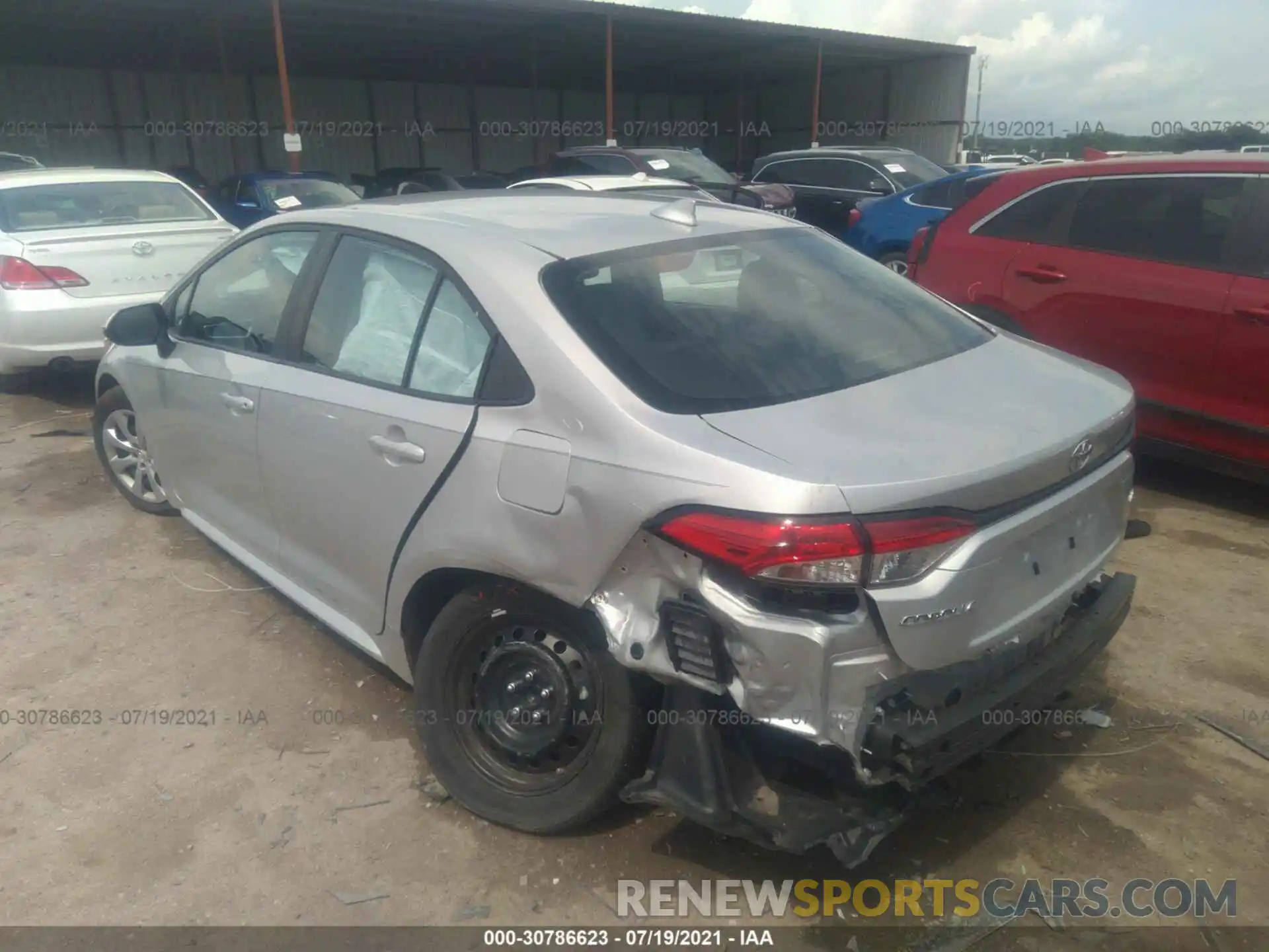 3 Photograph of a damaged car 5YFEPRAE5LP125974 TOYOTA COROLLA 2020