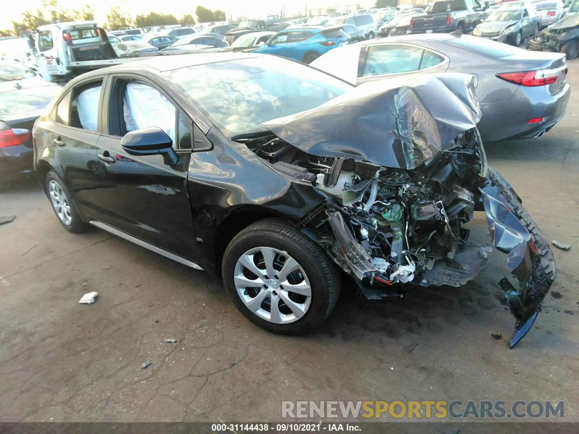 1 Photograph of a damaged car 5YFEPRAE5LP127093 TOYOTA COROLLA 2020