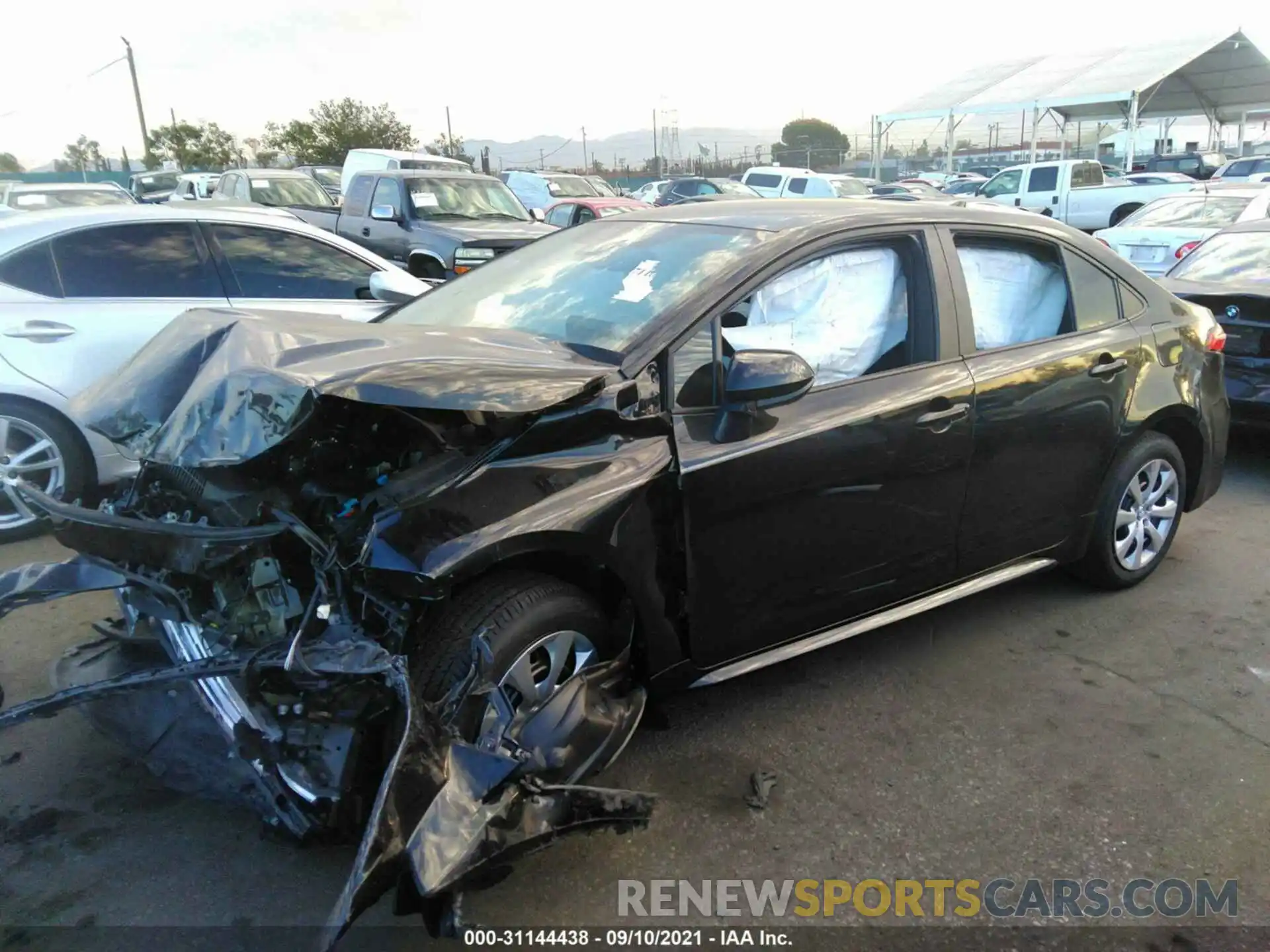 2 Photograph of a damaged car 5YFEPRAE5LP127093 TOYOTA COROLLA 2020