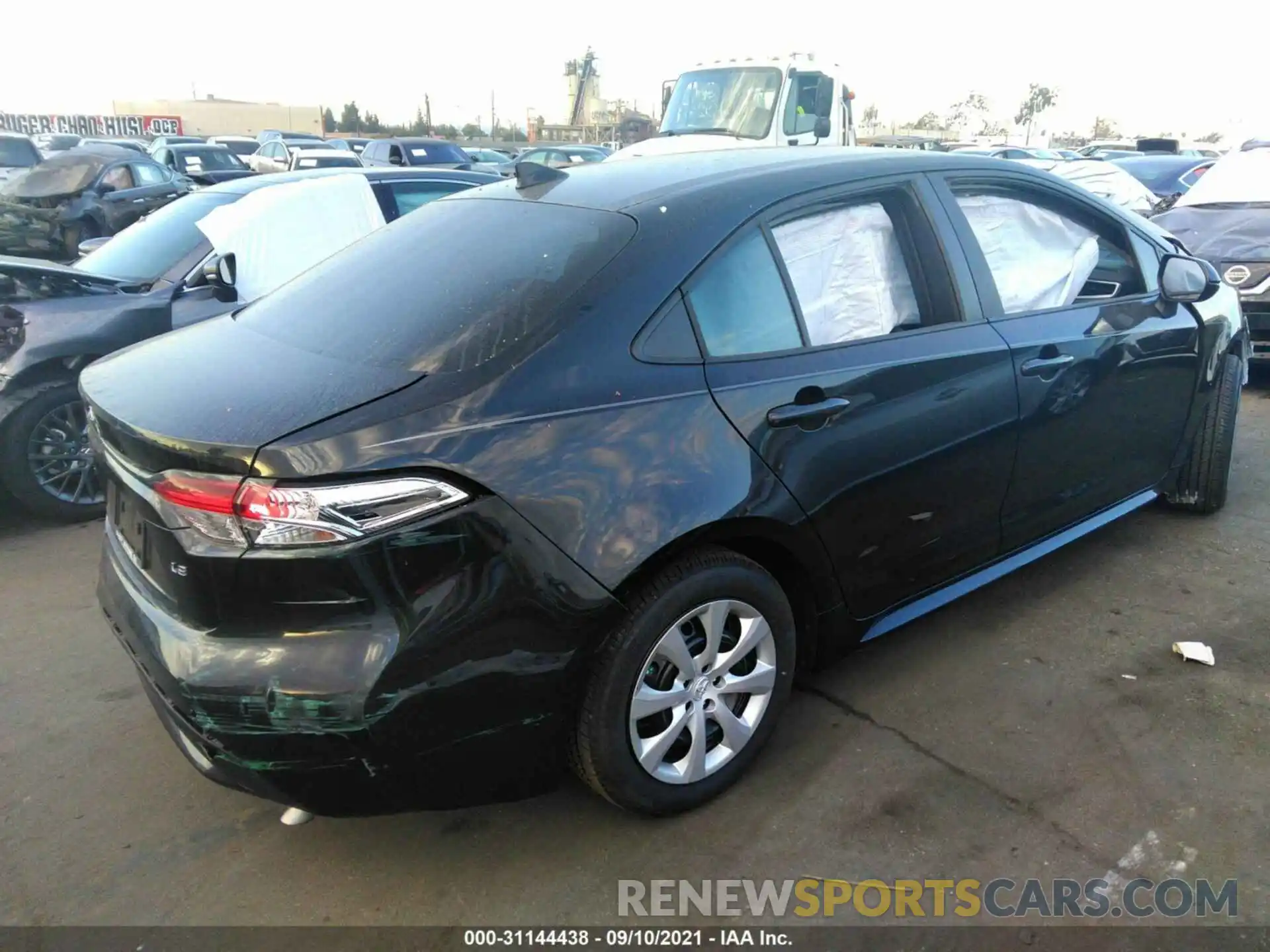 4 Photograph of a damaged car 5YFEPRAE5LP127093 TOYOTA COROLLA 2020