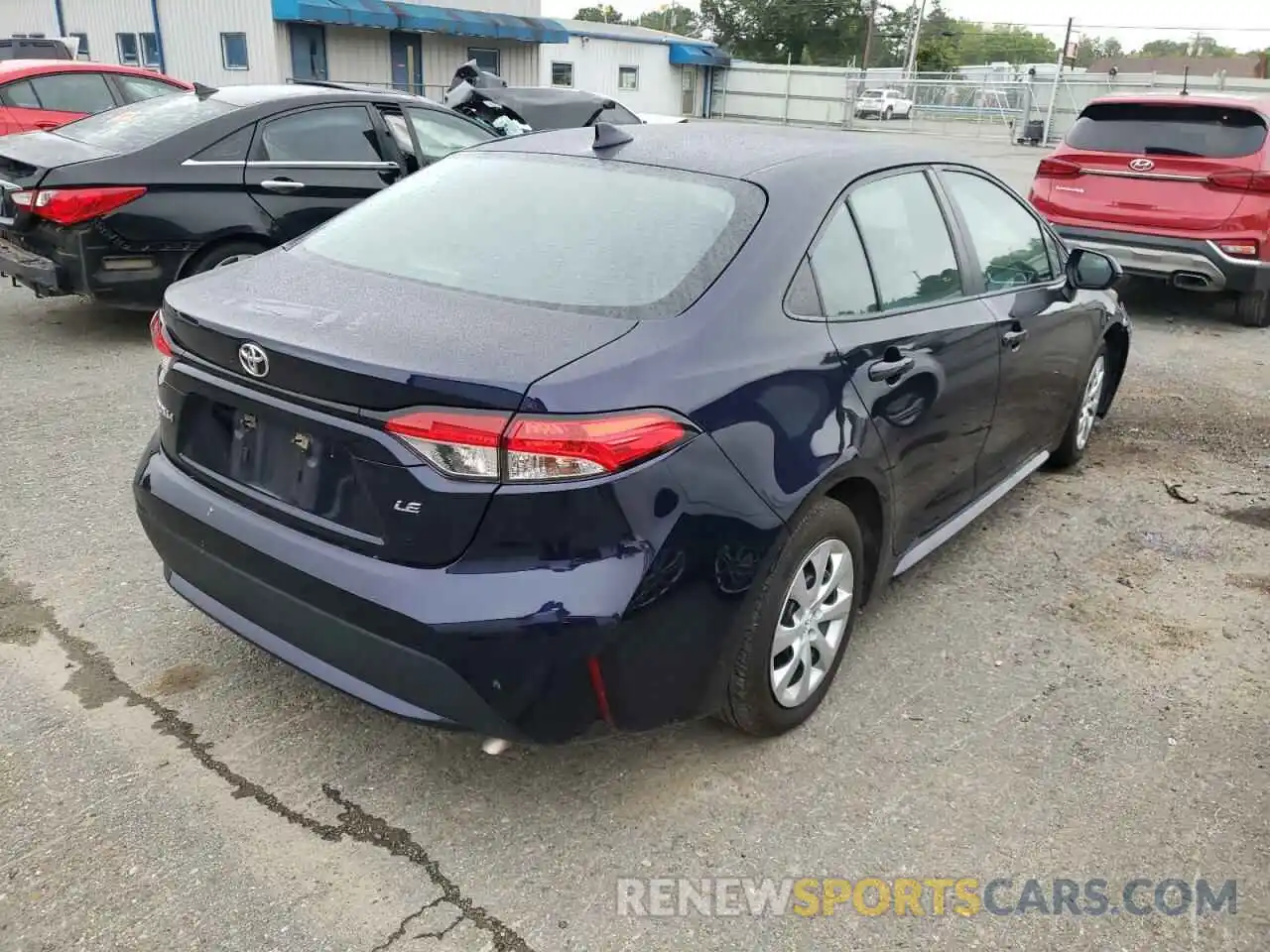 4 Photograph of a damaged car 5YFEPRAE5LP127336 TOYOTA COROLLA 2020