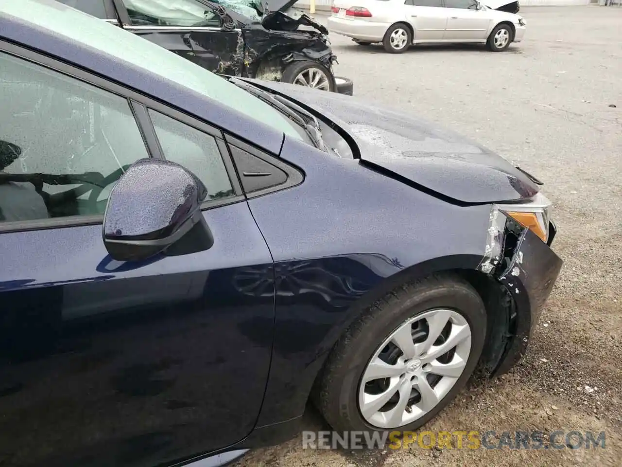 9 Photograph of a damaged car 5YFEPRAE5LP127336 TOYOTA COROLLA 2020