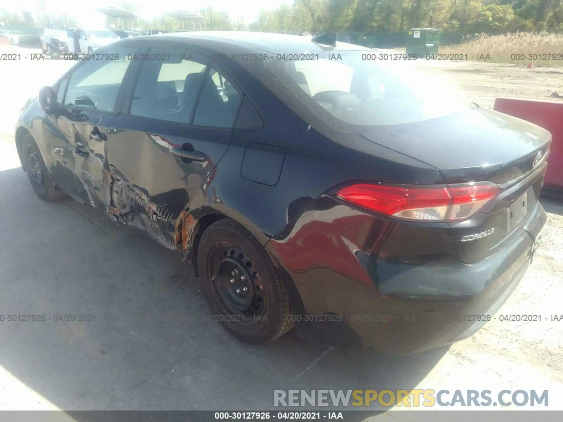 3 Photograph of a damaged car 5YFEPRAE5LP127479 TOYOTA COROLLA 2020