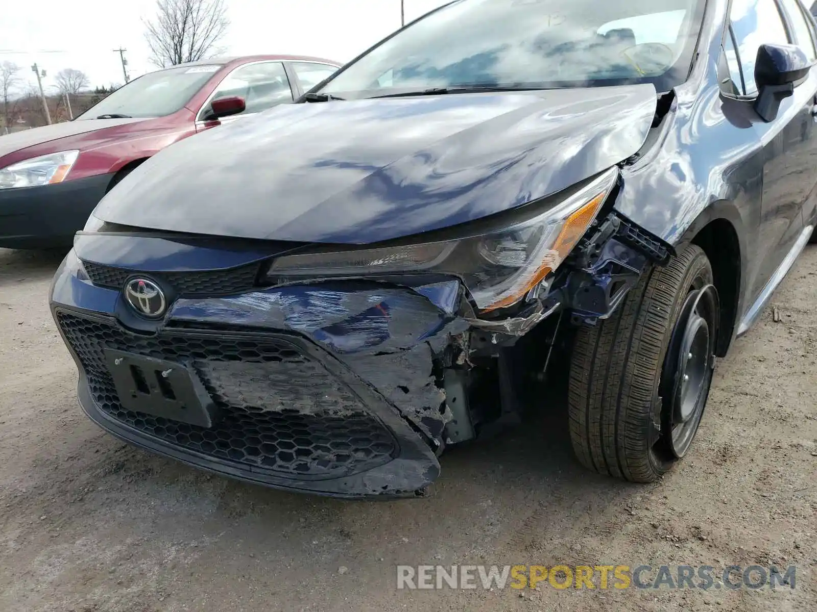 9 Photograph of a damaged car 5YFEPRAE5LP127627 TOYOTA COROLLA 2020