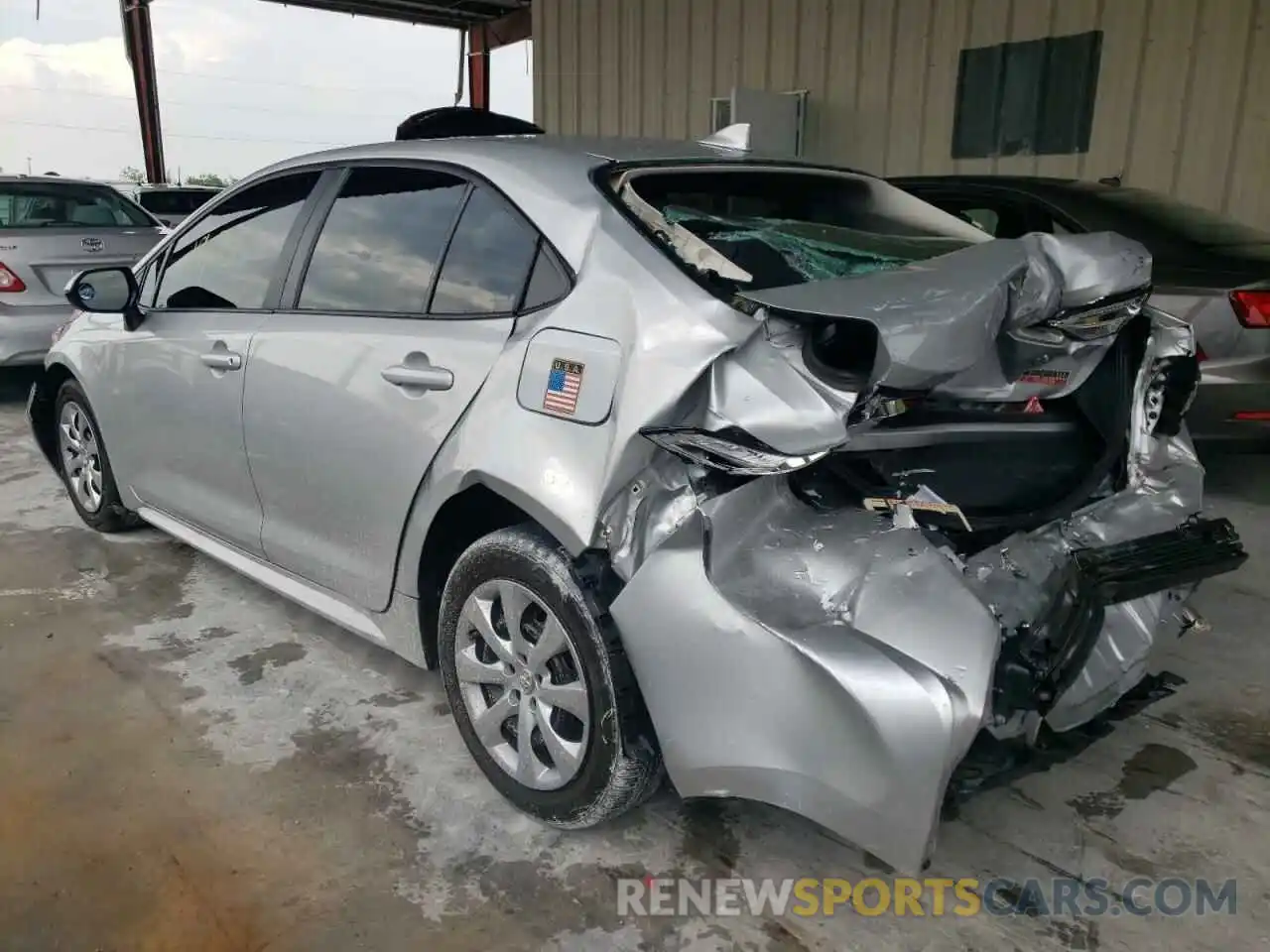 3 Photograph of a damaged car 5YFEPRAE5LP128129 TOYOTA COROLLA 2020