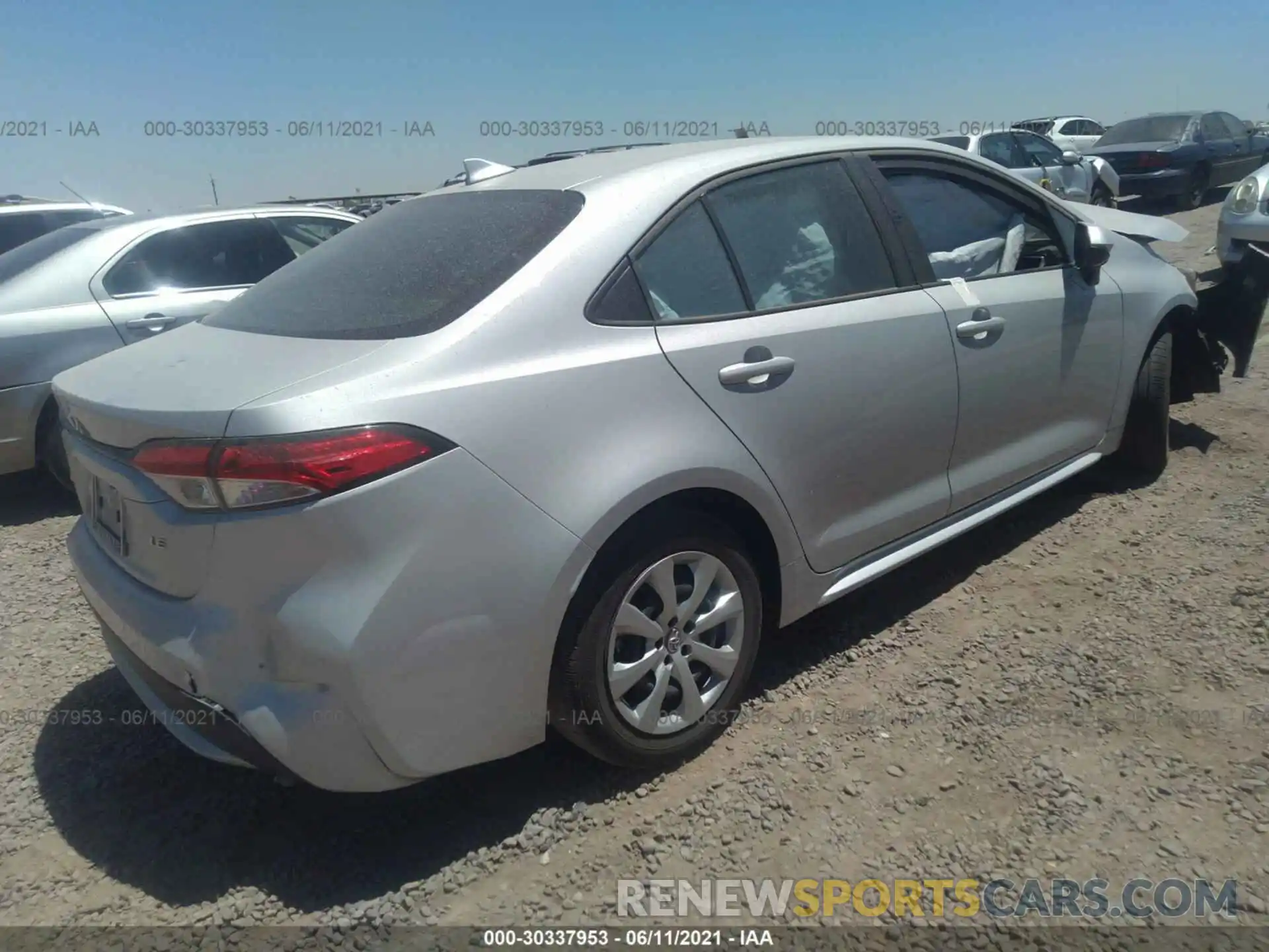 4 Photograph of a damaged car 5YFEPRAE5LP130107 TOYOTA COROLLA 2020