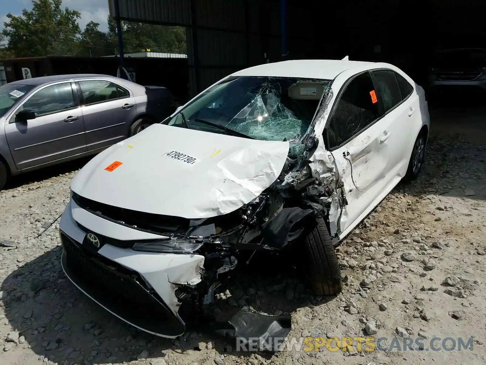 2 Photograph of a damaged car 5YFEPRAE5LP130141 TOYOTA COROLLA 2020