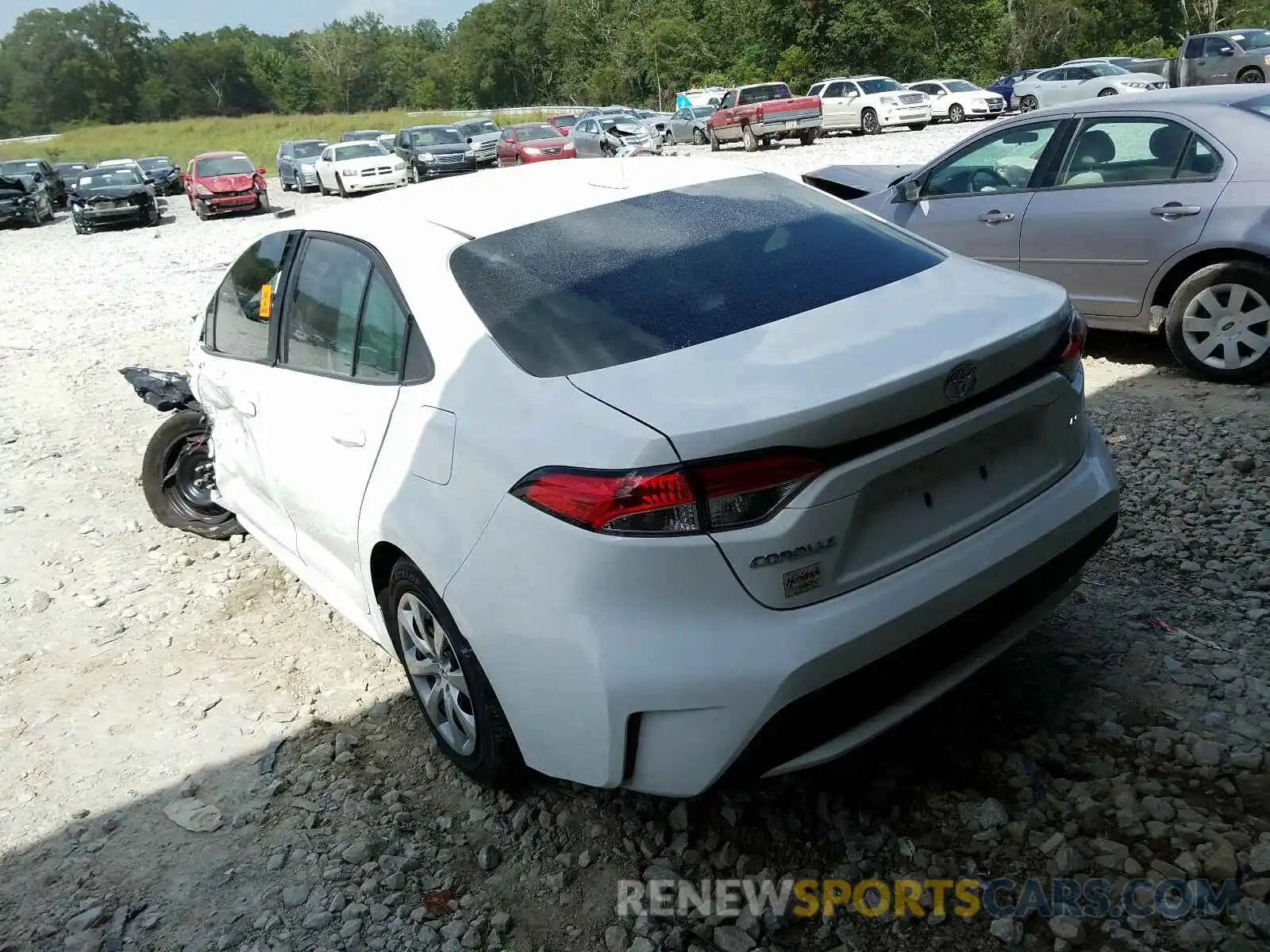 3 Photograph of a damaged car 5YFEPRAE5LP130141 TOYOTA COROLLA 2020