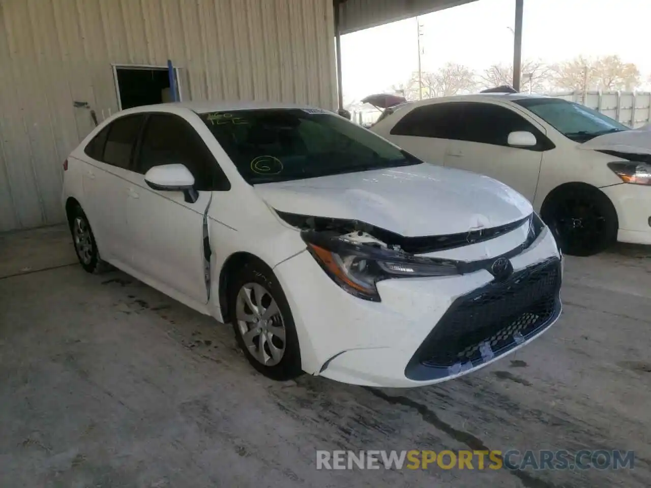 1 Photograph of a damaged car 5YFEPRAE5LP130298 TOYOTA COROLLA 2020