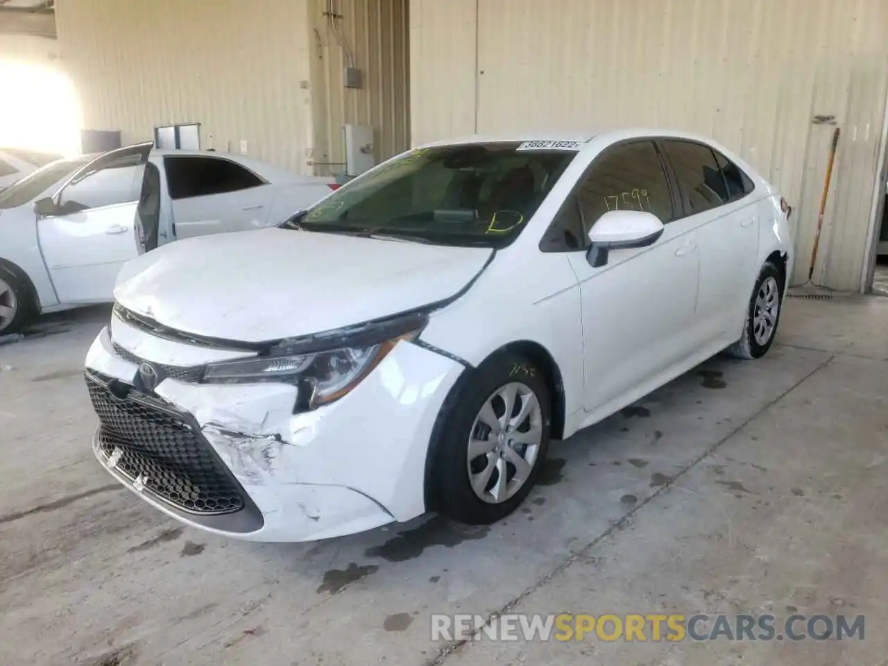 2 Photograph of a damaged car 5YFEPRAE5LP130298 TOYOTA COROLLA 2020