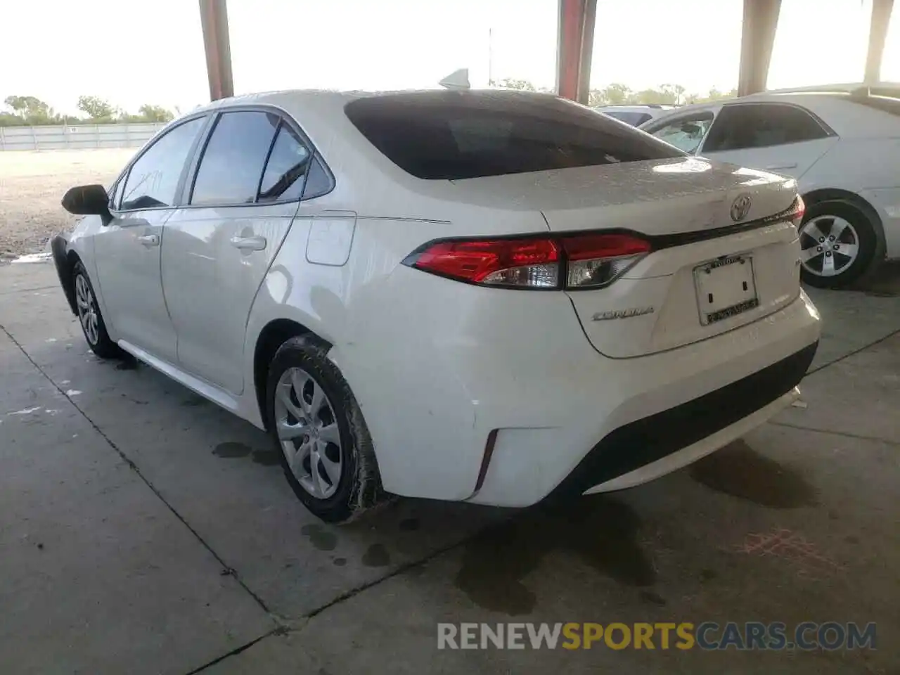 3 Photograph of a damaged car 5YFEPRAE5LP130298 TOYOTA COROLLA 2020