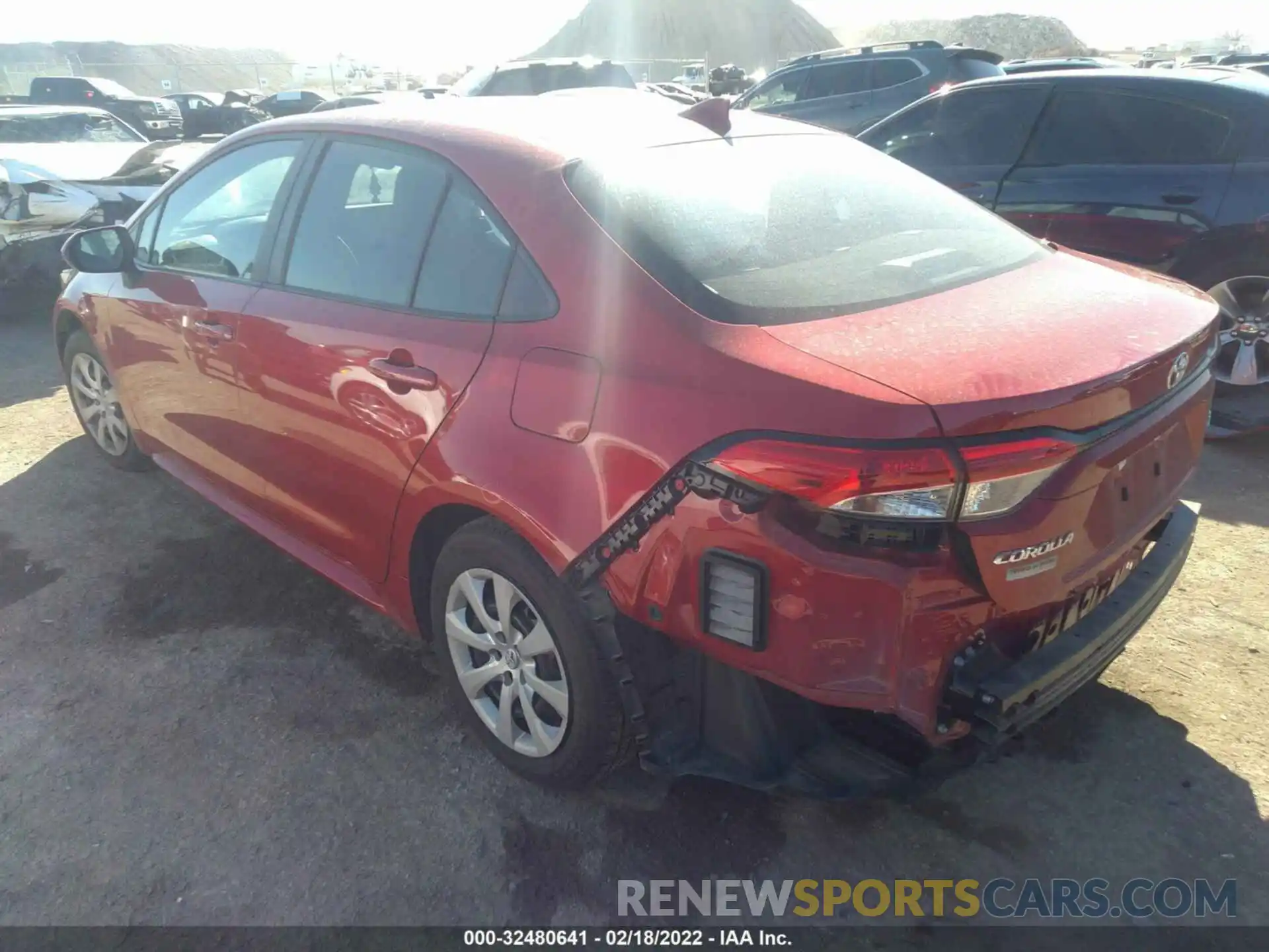 3 Photograph of a damaged car 5YFEPRAE5LP135453 TOYOTA COROLLA 2020