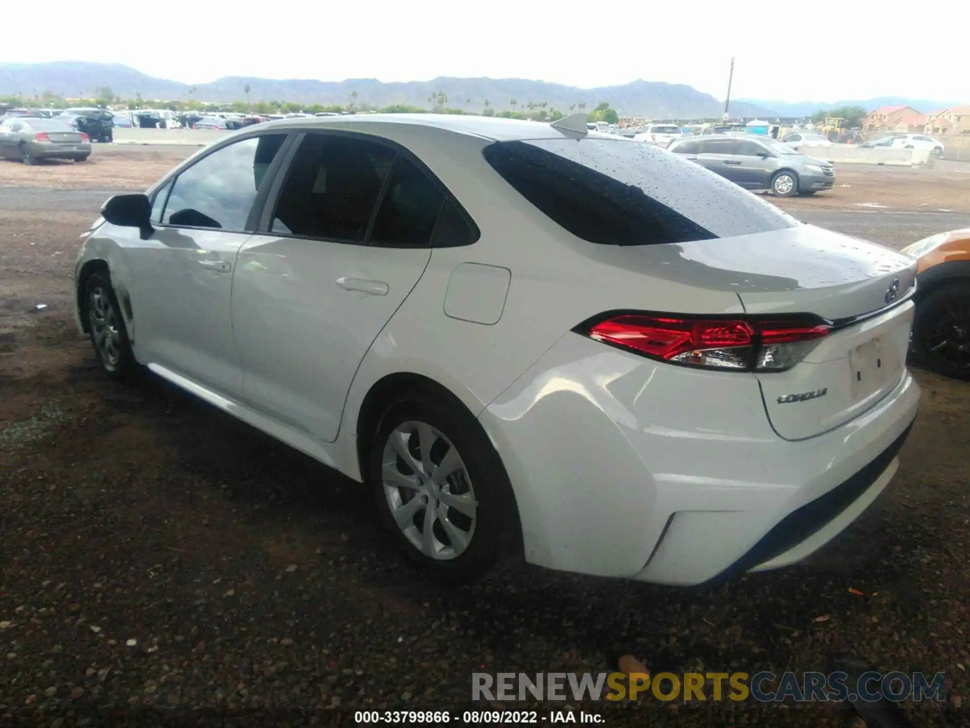 3 Photograph of a damaged car 5YFEPRAE5LP136019 TOYOTA COROLLA 2020