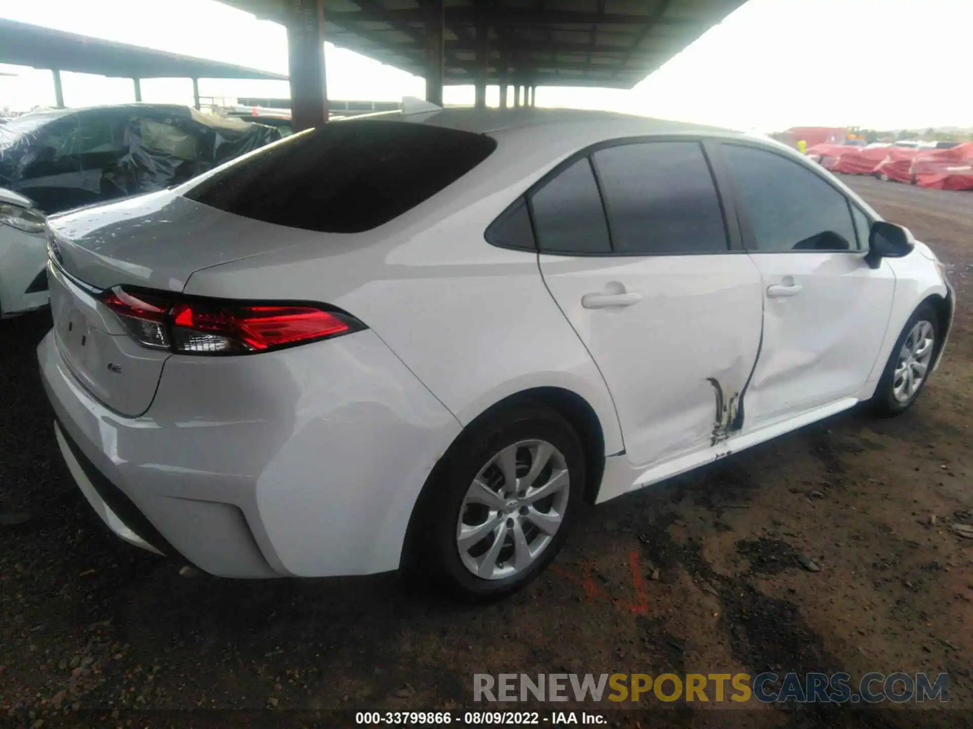 4 Photograph of a damaged car 5YFEPRAE5LP136019 TOYOTA COROLLA 2020