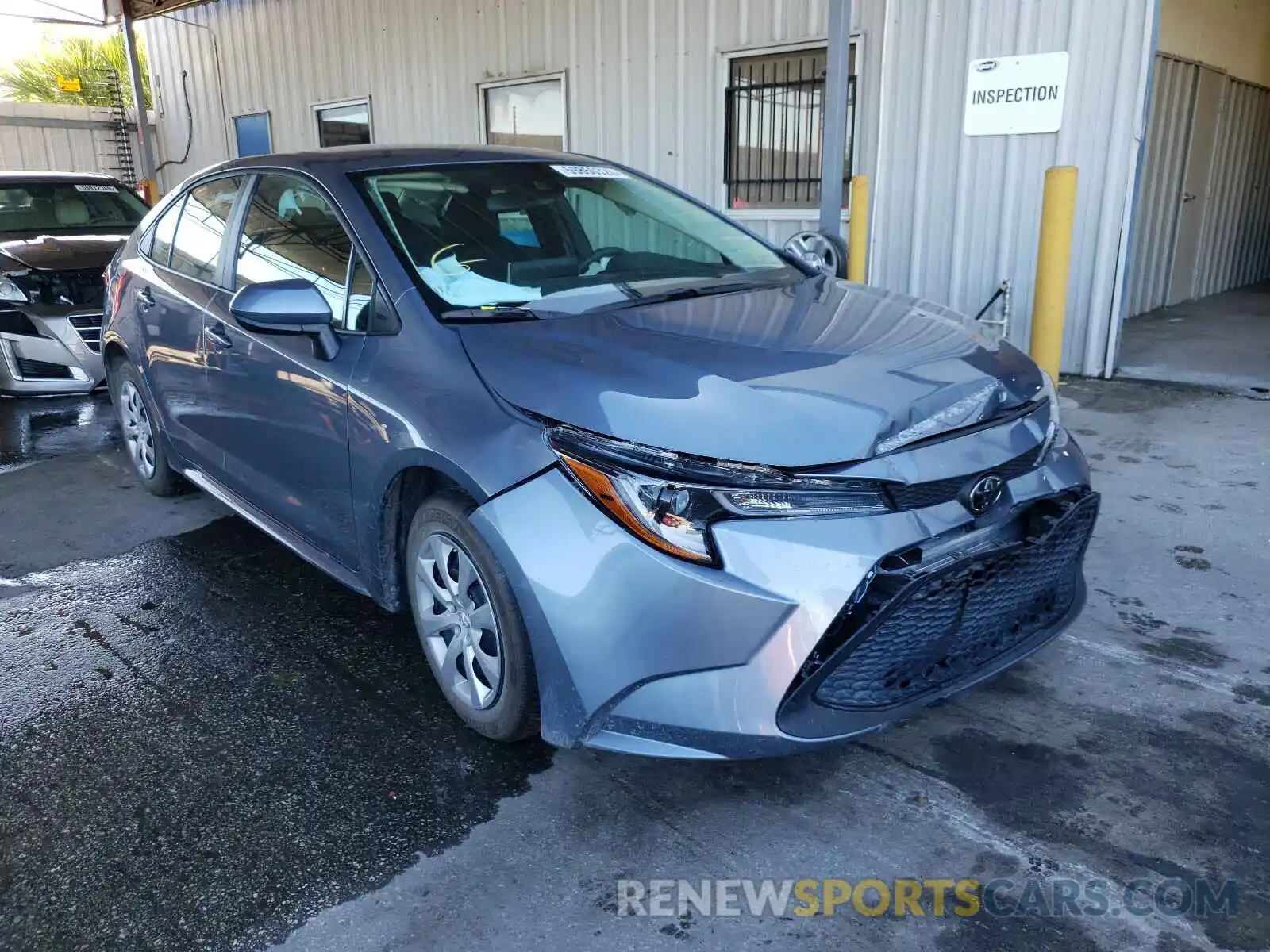 1 Photograph of a damaged car 5YFEPRAE5LP138840 TOYOTA COROLLA 2020