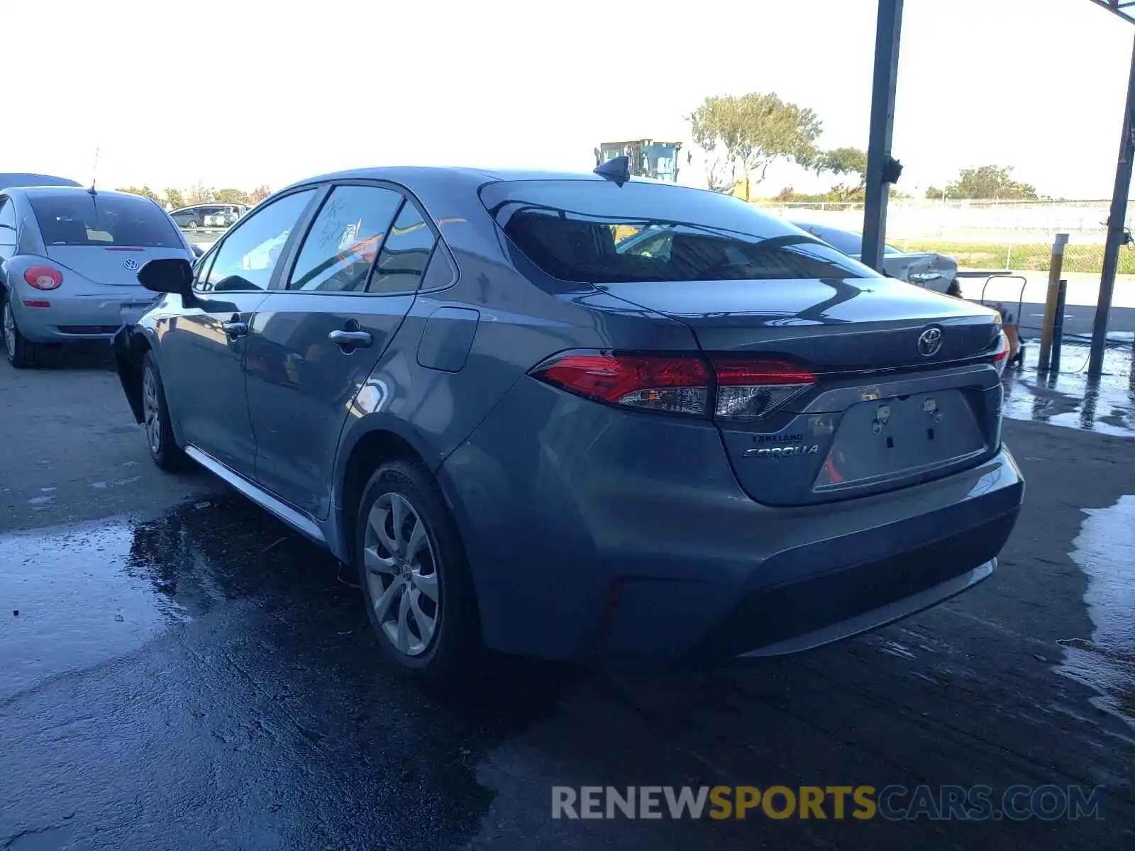 3 Photograph of a damaged car 5YFEPRAE5LP138840 TOYOTA COROLLA 2020