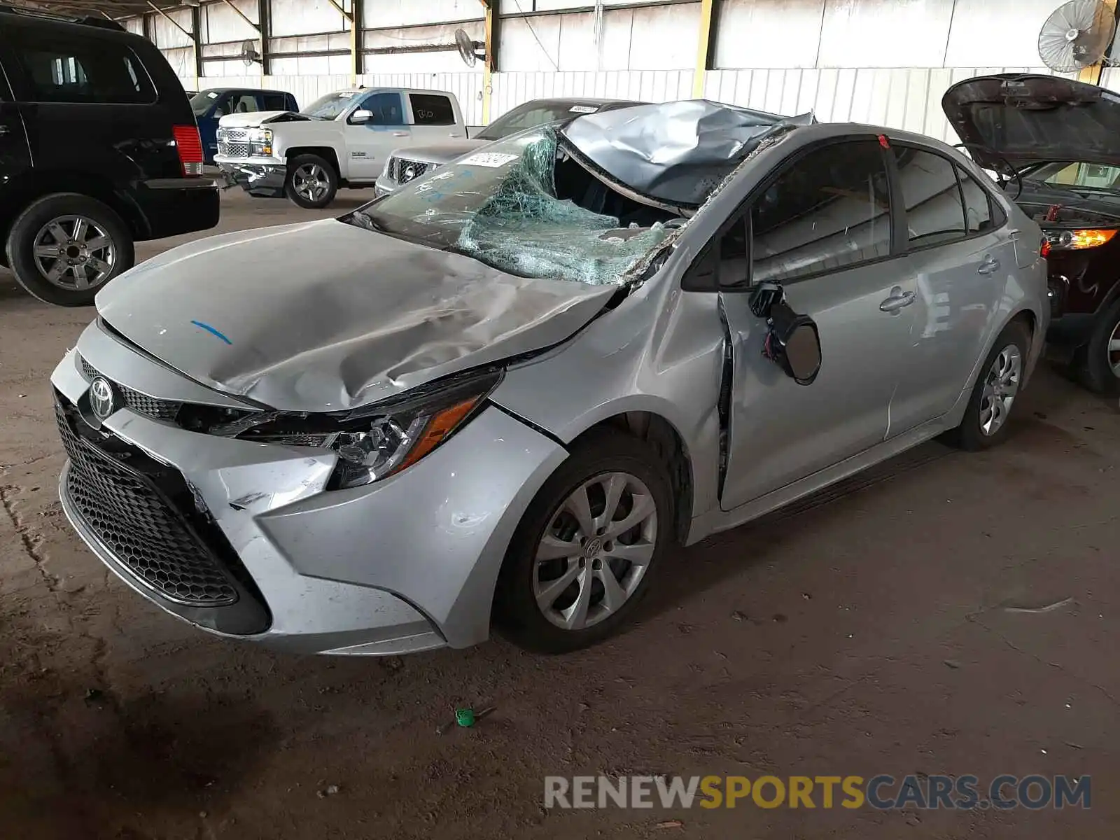 2 Photograph of a damaged car 5YFEPRAE5LP140197 TOYOTA COROLLA 2020