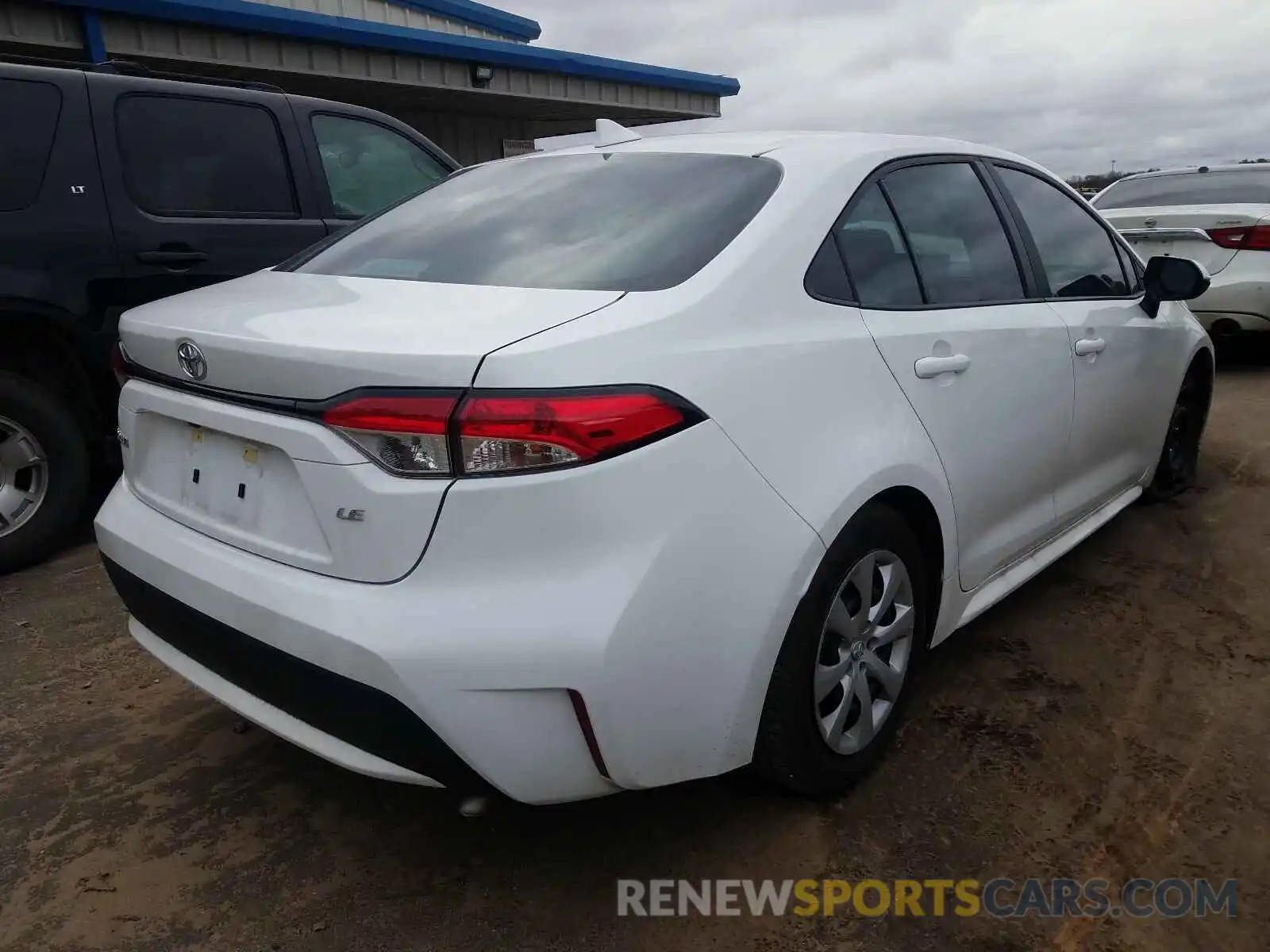 4 Photograph of a damaged car 5YFEPRAE5LP140426 TOYOTA COROLLA 2020