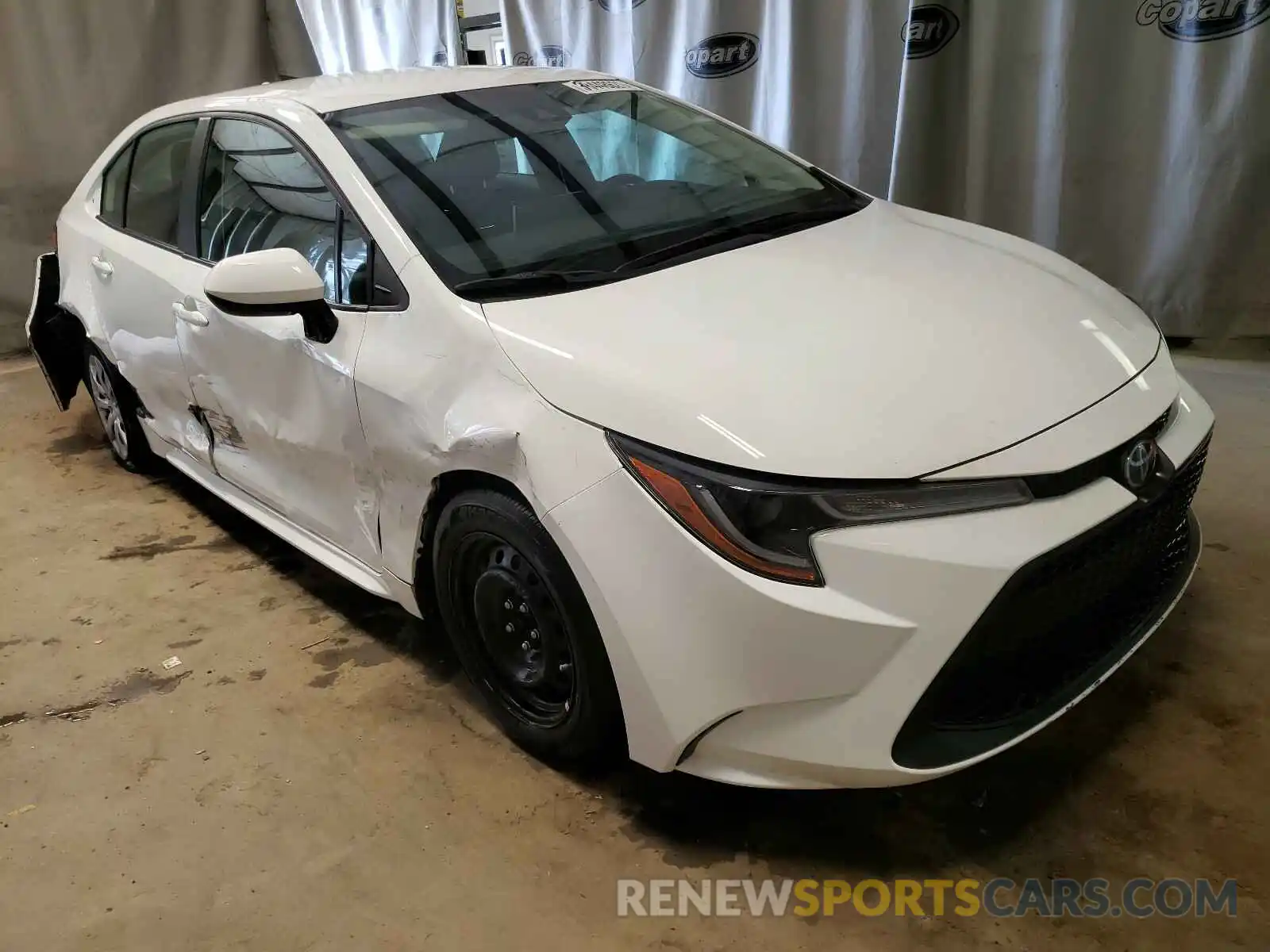 1 Photograph of a damaged car 5YFEPRAE5LP140572 TOYOTA COROLLA 2020