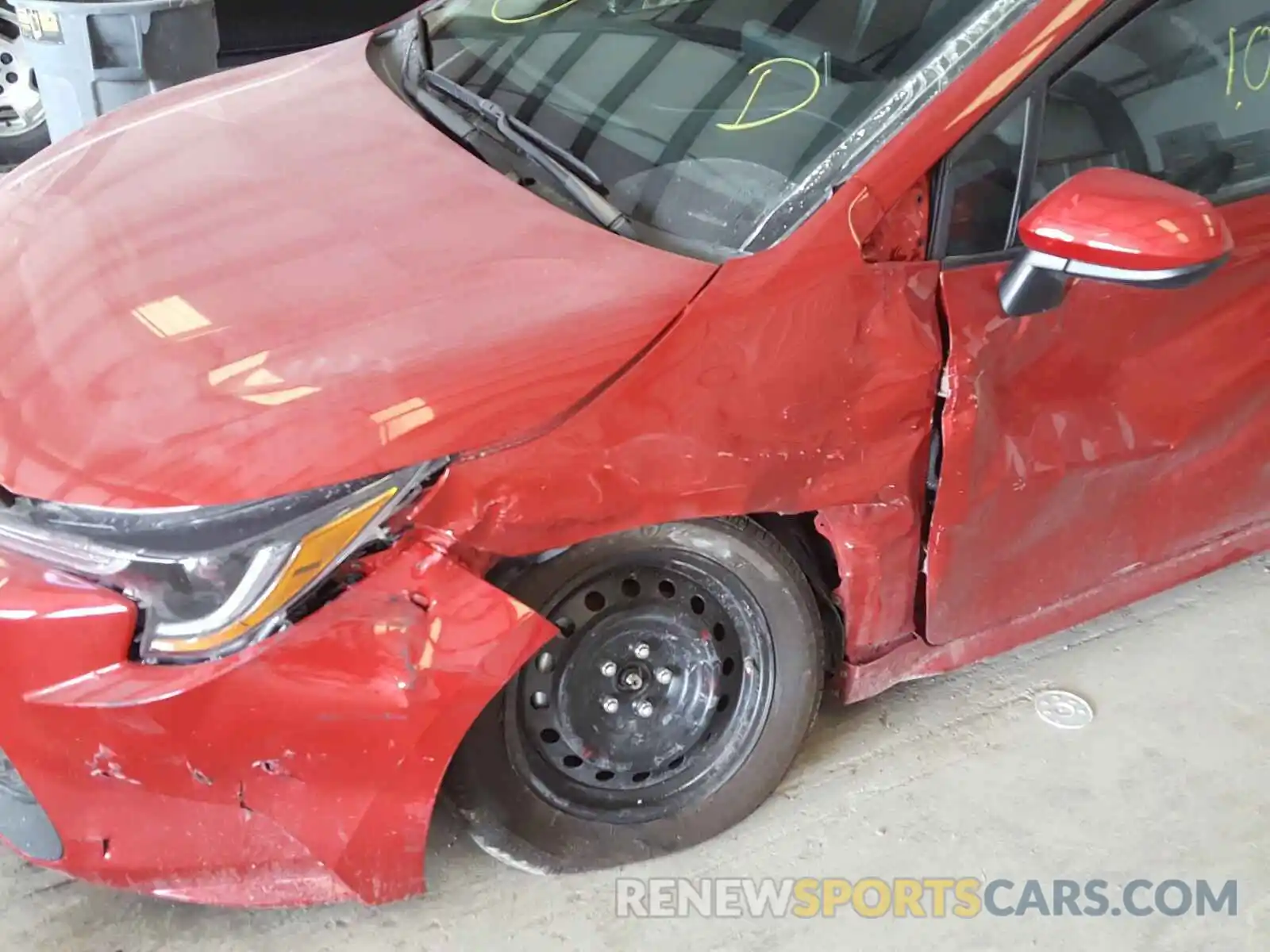 9 Photograph of a damaged car 5YFEPRAE5LP141088 TOYOTA COROLLA 2020