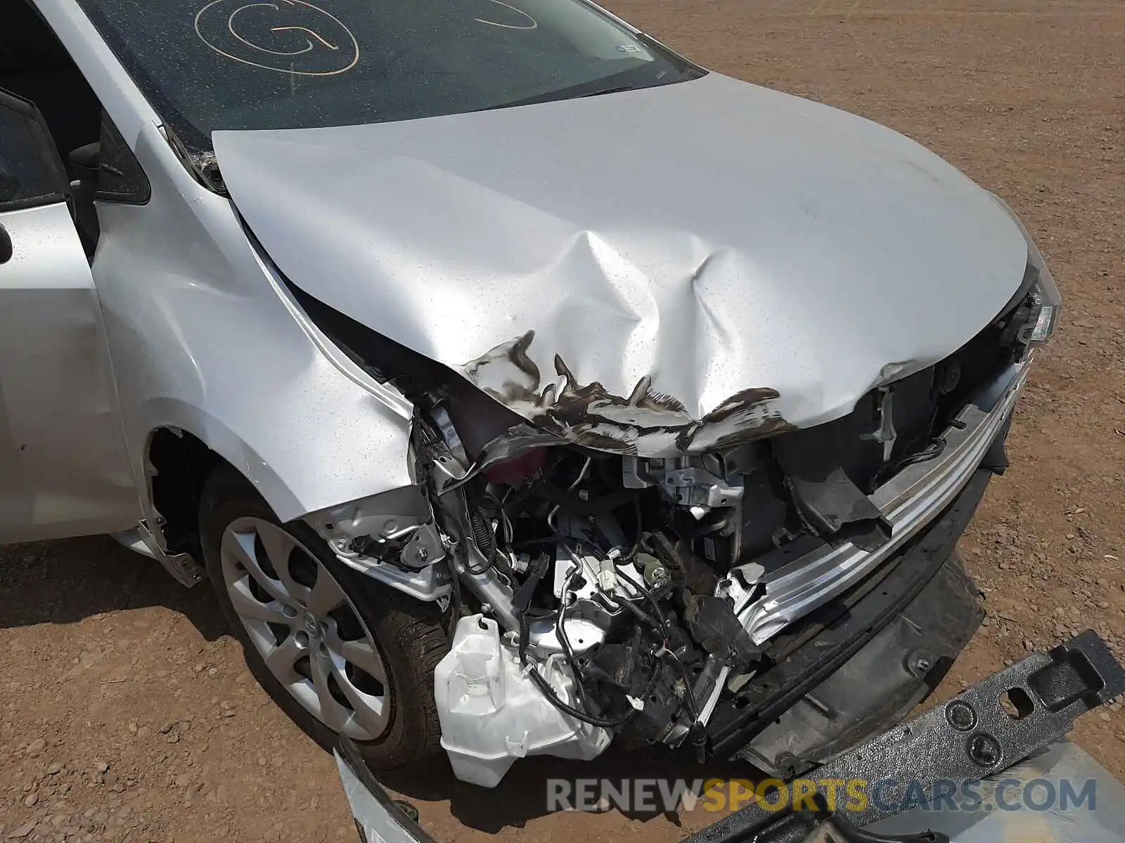 9 Photograph of a damaged car 5YFEPRAE5LP142449 TOYOTA COROLLA 2020