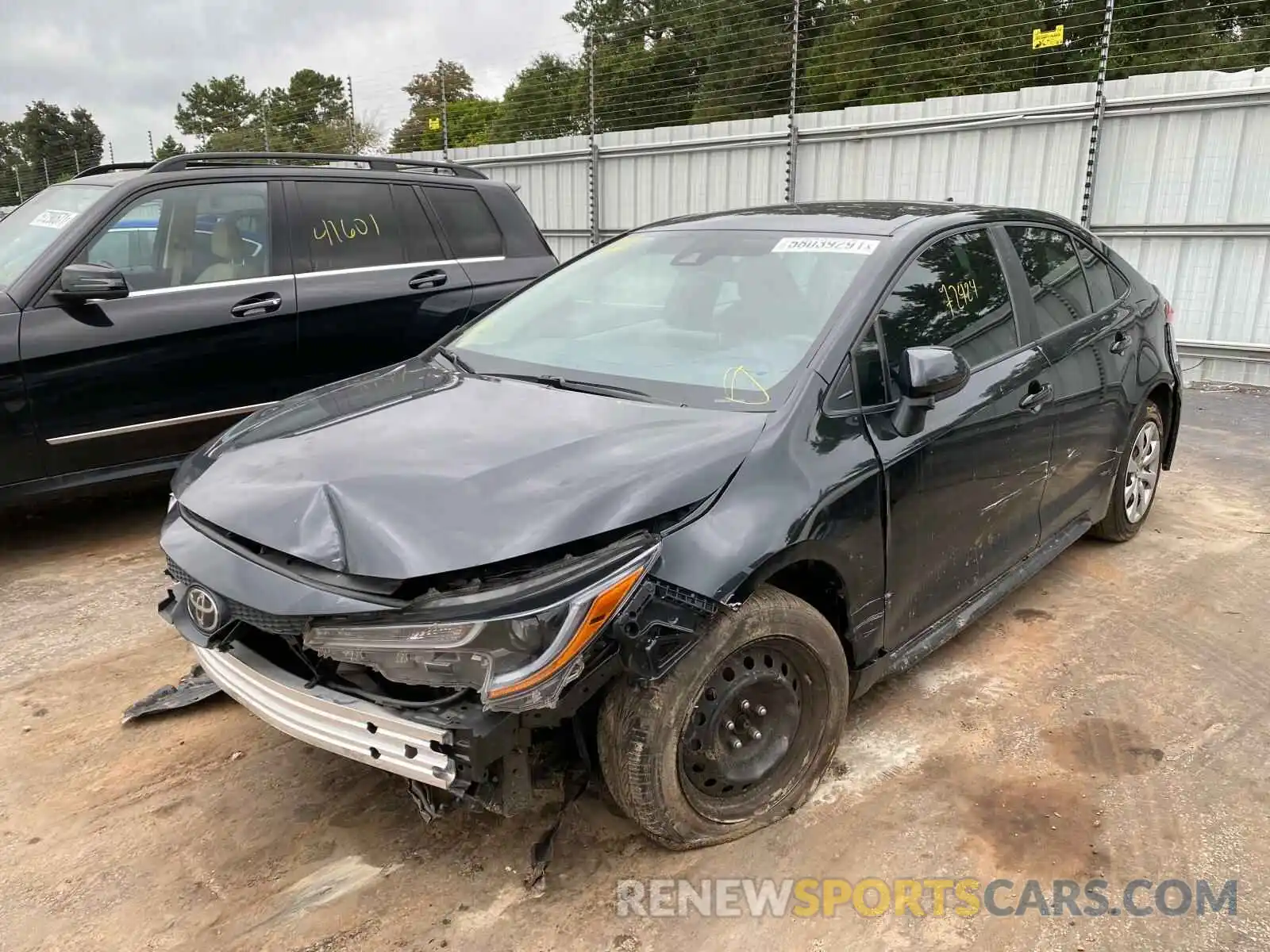 2 Photograph of a damaged car 5YFEPRAE6LP004211 TOYOTA COROLLA 2020