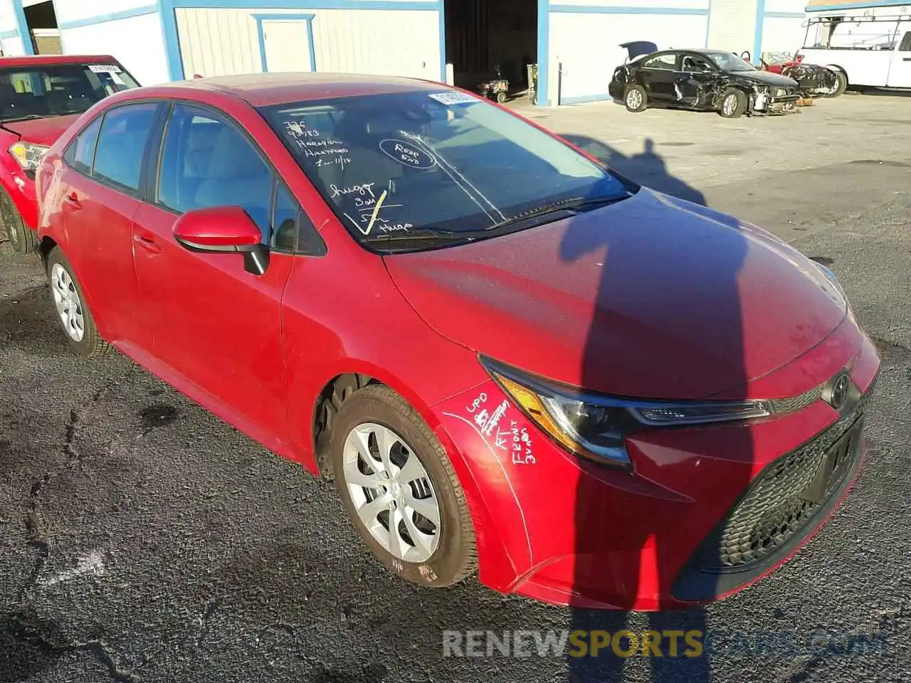 1 Photograph of a damaged car 5YFEPRAE6LP005228 TOYOTA COROLLA 2020