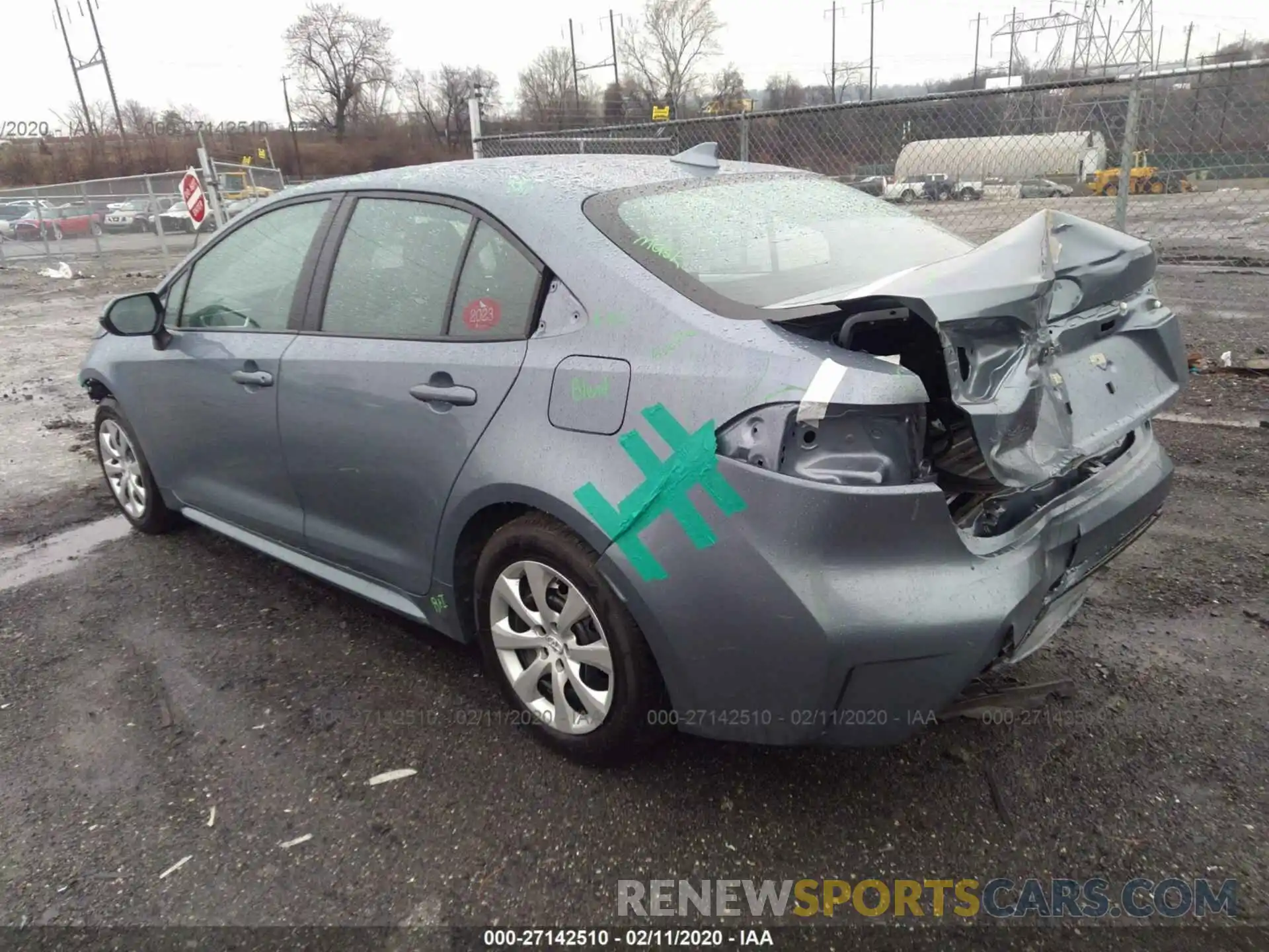 3 Photograph of a damaged car 5YFEPRAE6LP006279 TOYOTA COROLLA 2020