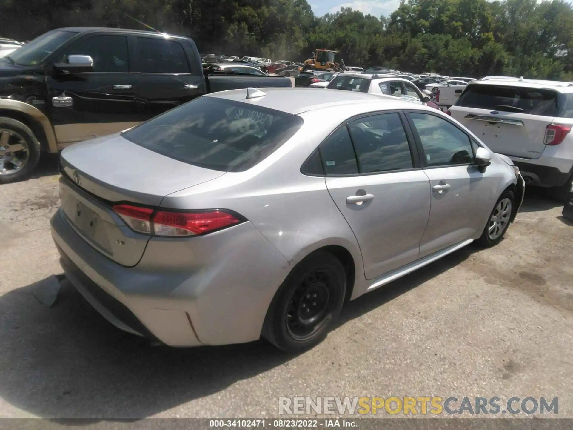 4 Photograph of a damaged car 5YFEPRAE6LP006492 TOYOTA COROLLA 2020