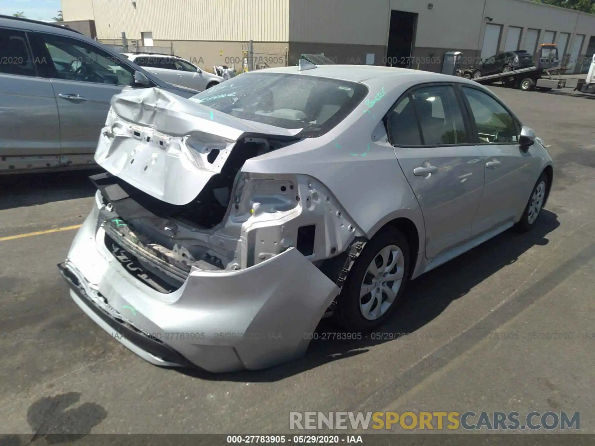 4 Photograph of a damaged car 5YFEPRAE6LP007478 TOYOTA COROLLA 2020