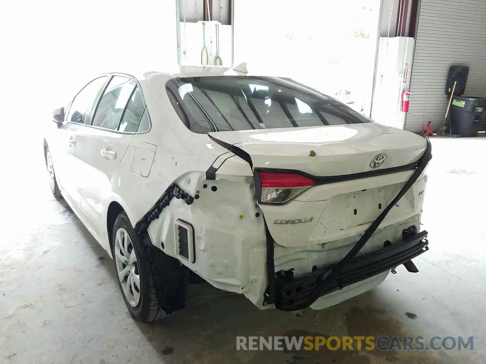 3 Photograph of a damaged car 5YFEPRAE6LP010848 TOYOTA COROLLA 2020