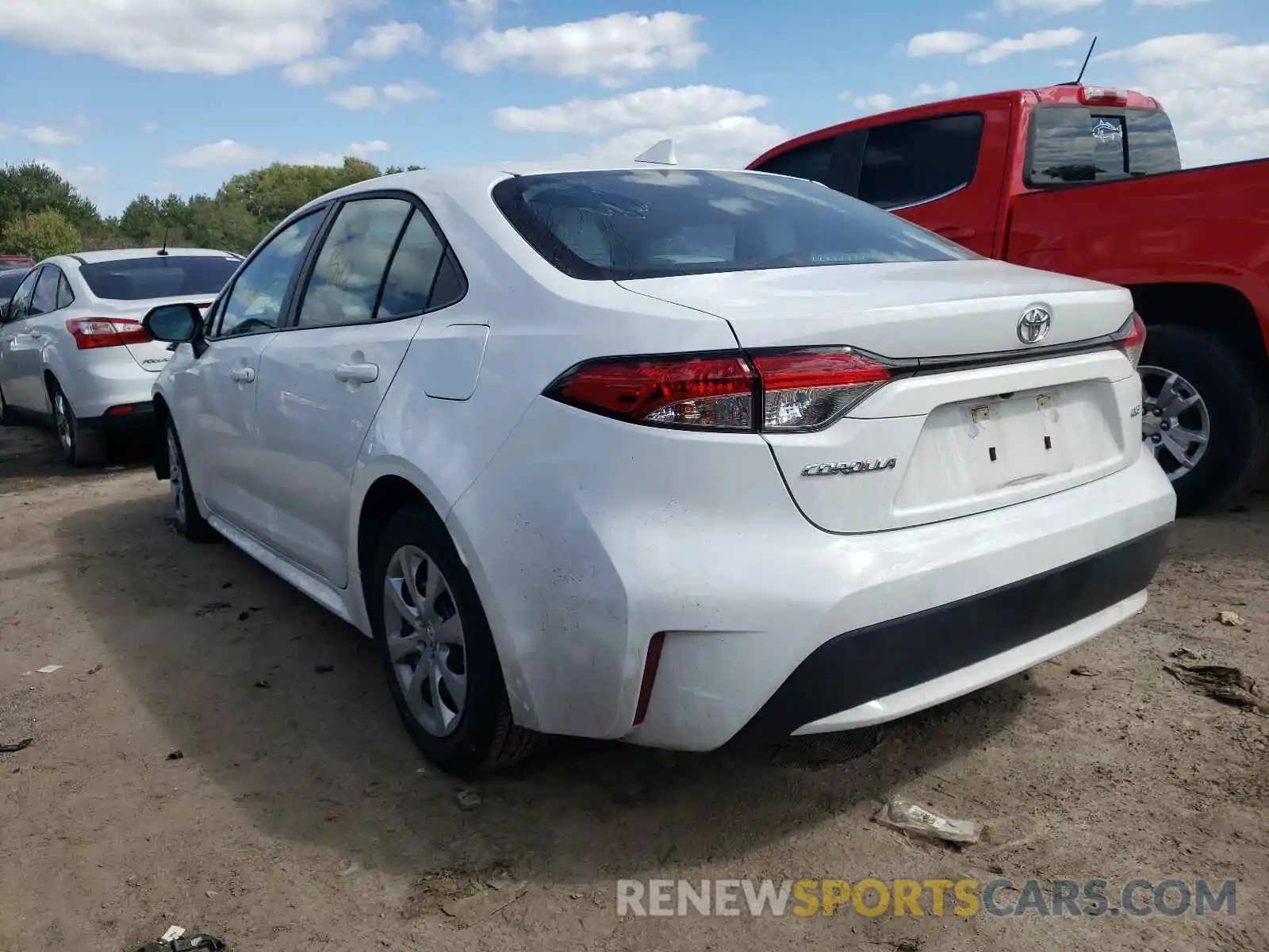 3 Photograph of a damaged car 5YFEPRAE6LP013488 TOYOTA COROLLA 2020