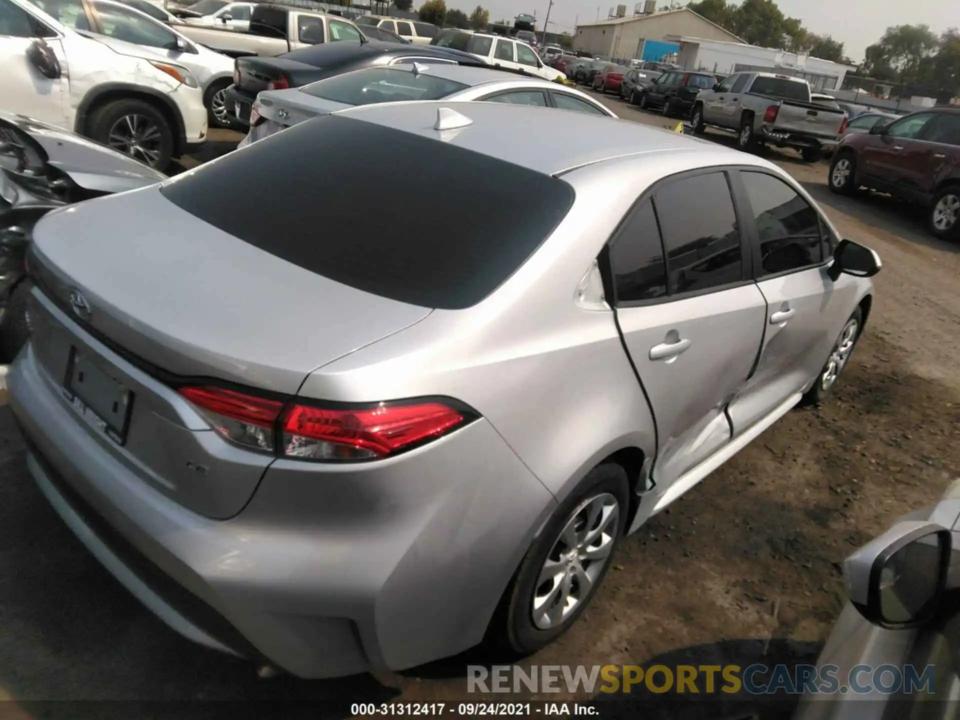 4 Photograph of a damaged car 5YFEPRAE6LP019517 TOYOTA COROLLA 2020