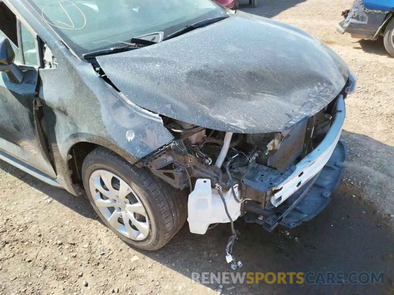 9 Photograph of a damaged car 5YFEPRAE6LP020795 TOYOTA COROLLA 2020