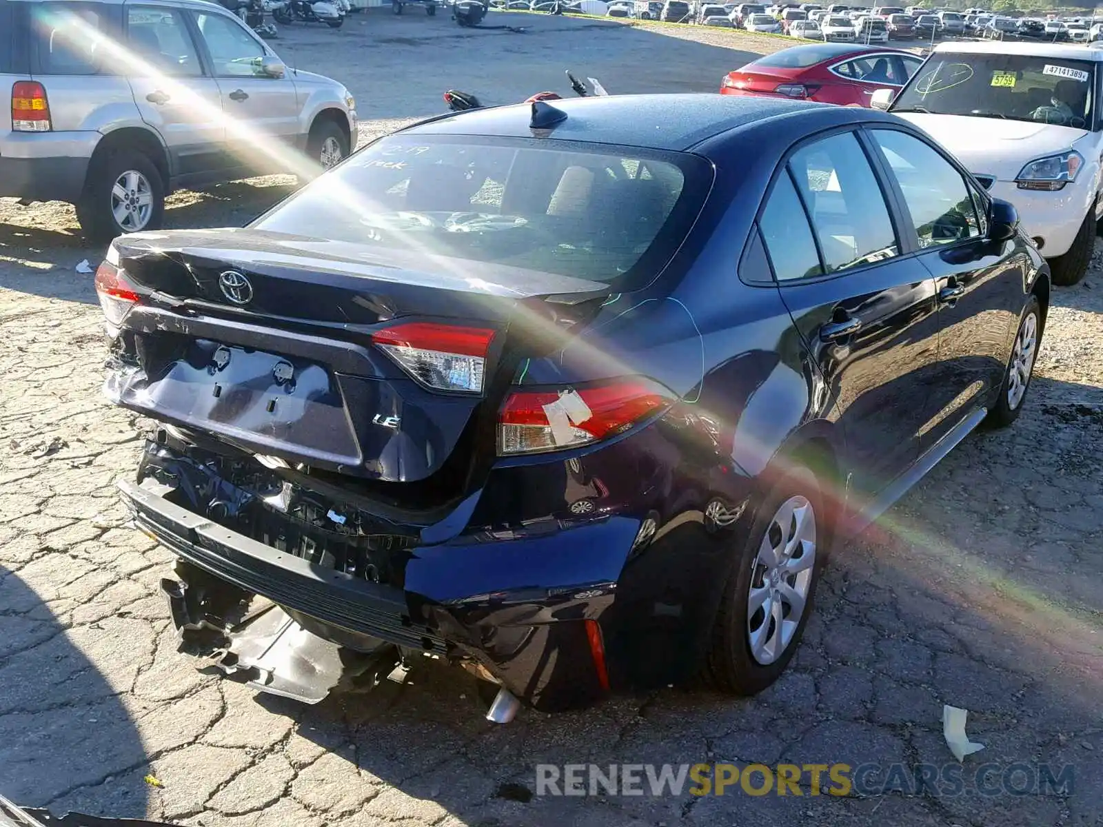 4 Photograph of a damaged car 5YFEPRAE6LP020893 TOYOTA COROLLA 2020